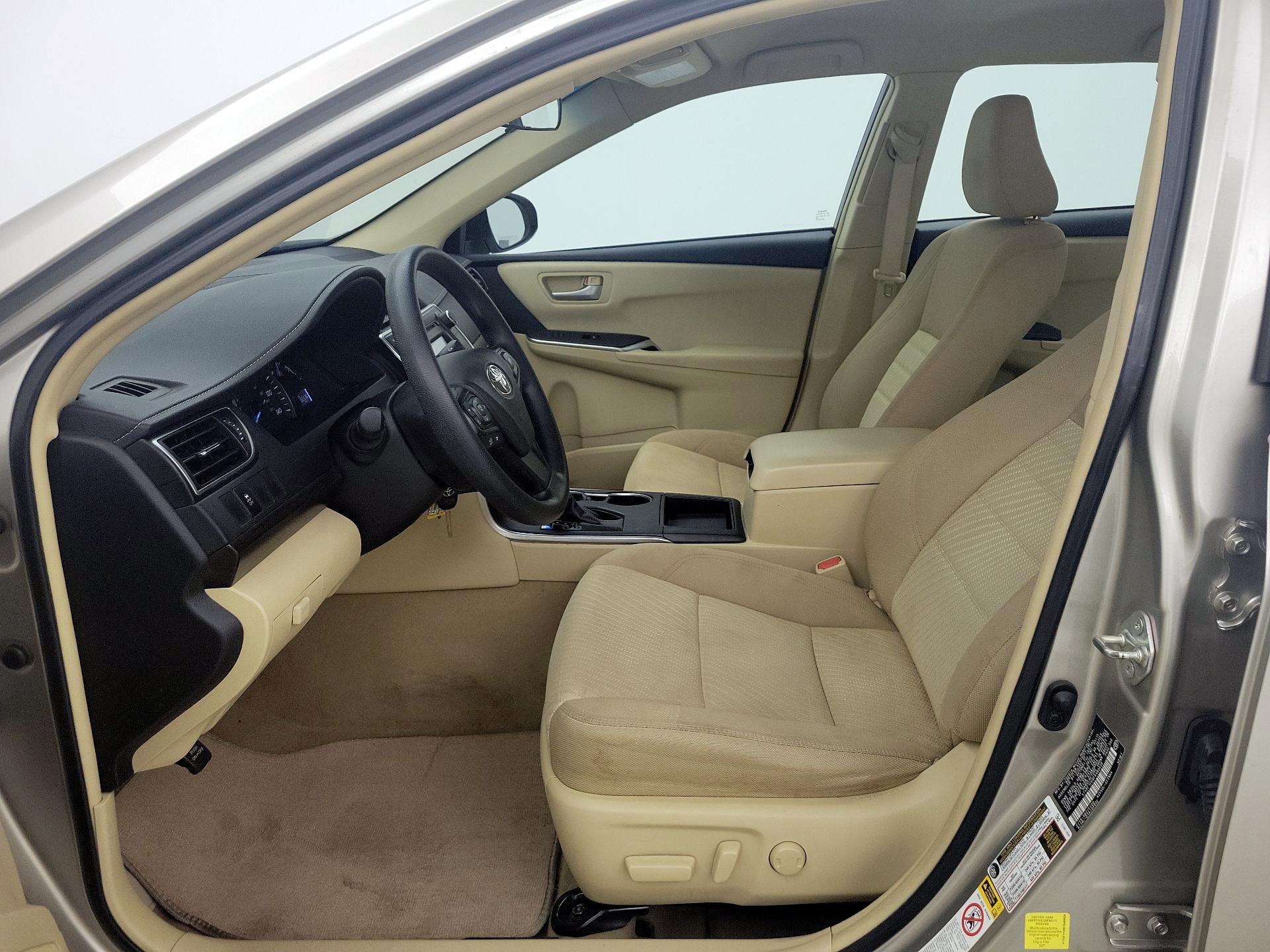 Thumbnail: 2015 Toyota Camry - 11