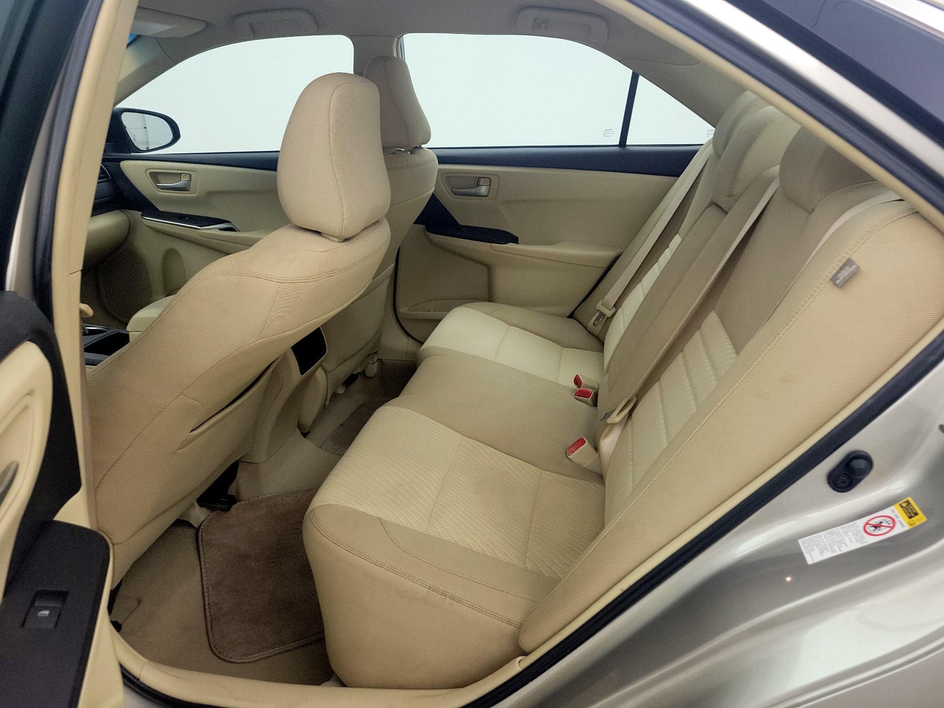 Thumbnail: 2015 Toyota Camry - 19