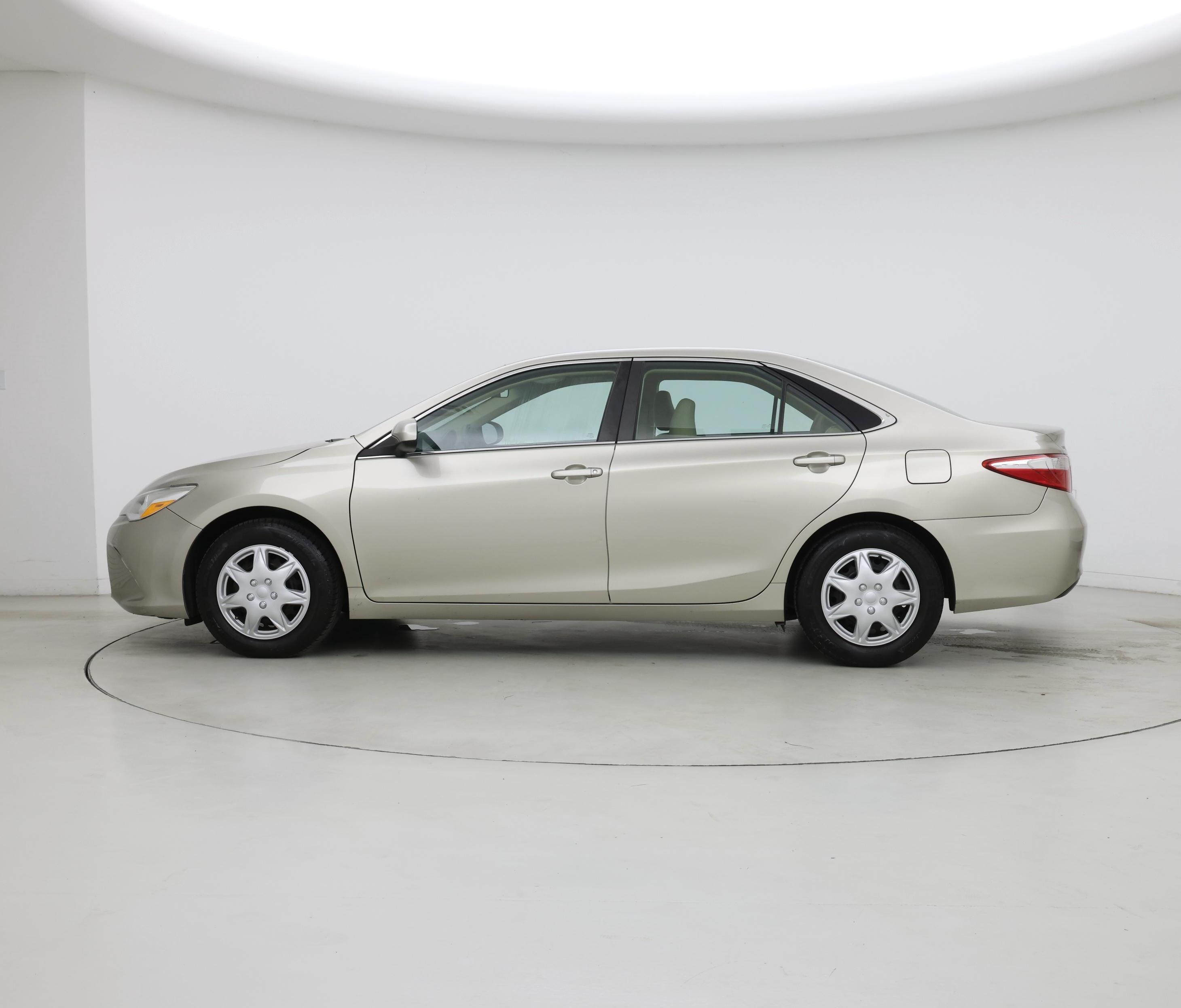 Thumbnail: 2015 Toyota Camry - 3
