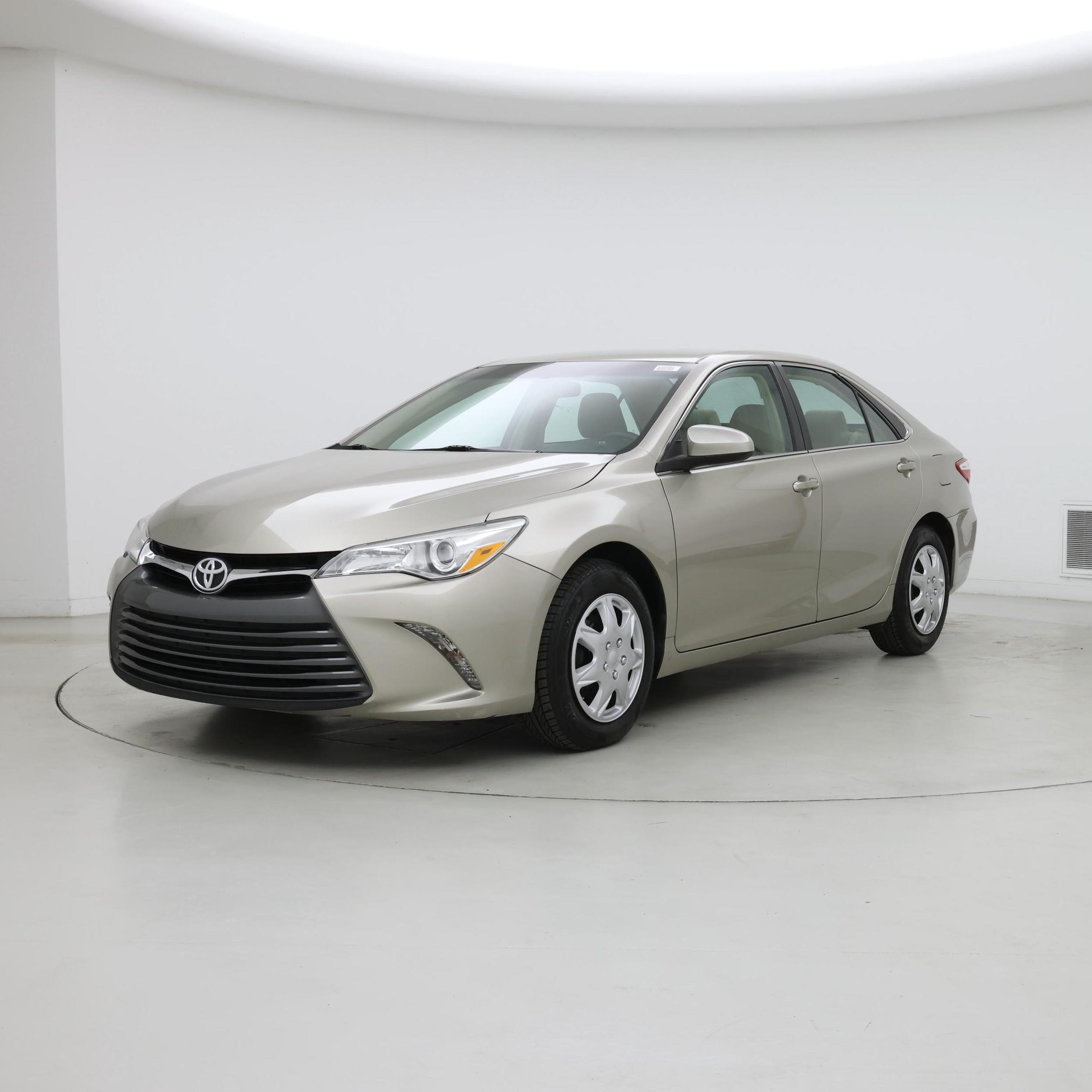 Thumbnail: 2015 Toyota Camry - 4