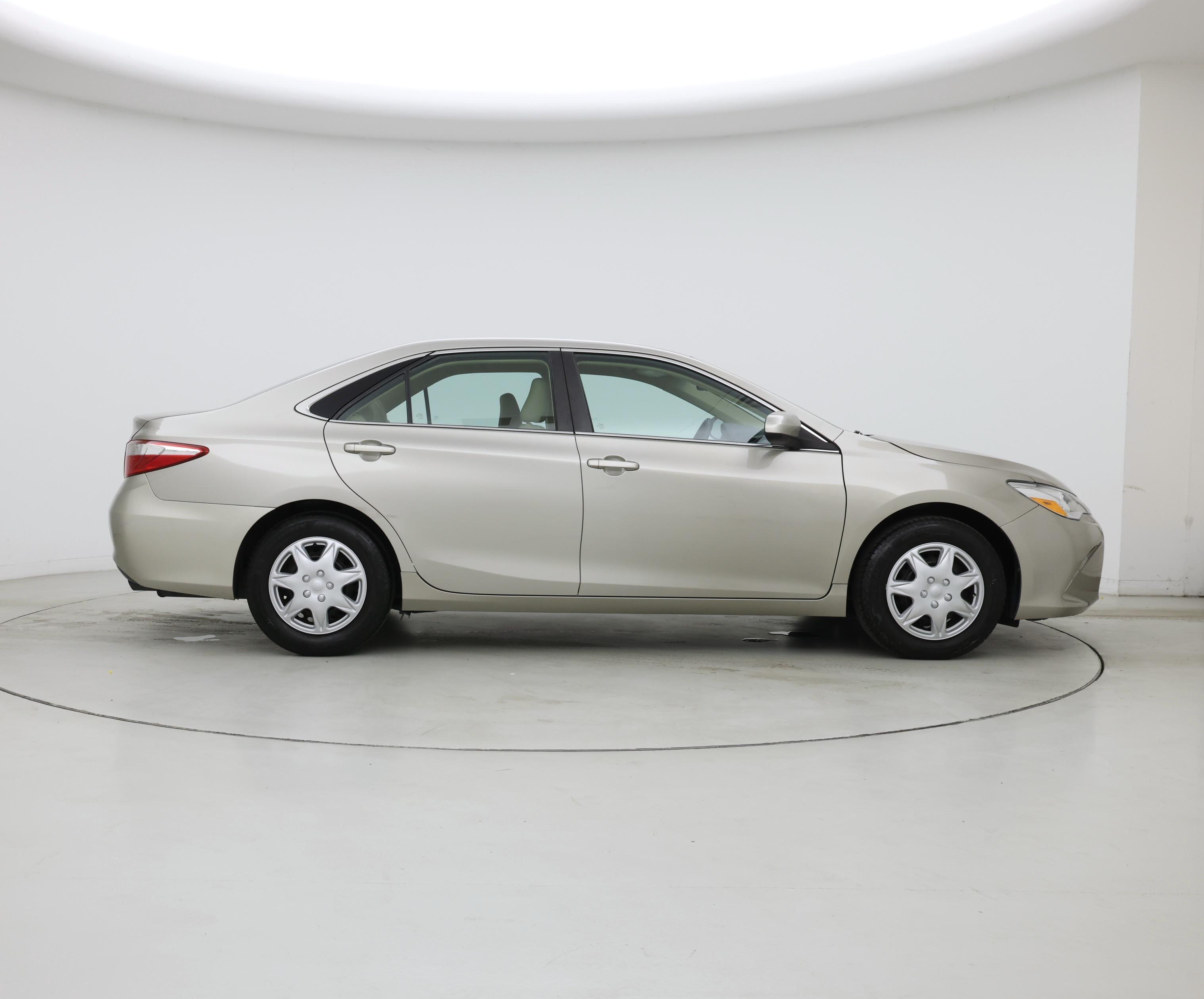 Thumbnail: 2015 Toyota Camry - 7