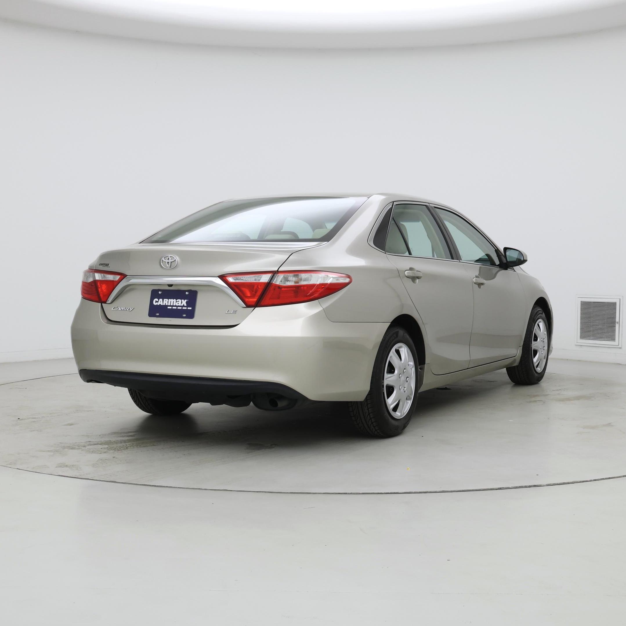 Thumbnail: 2015 Toyota Camry - 8