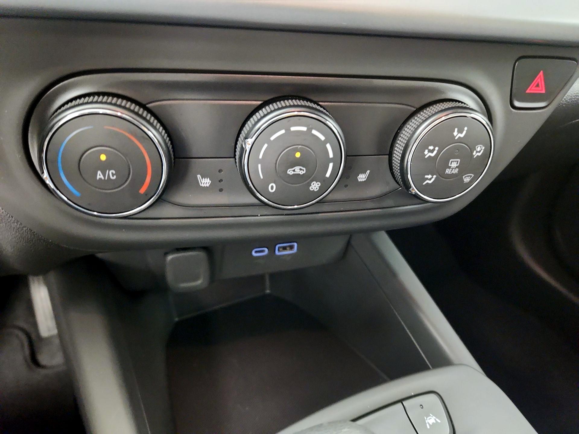 Thumbnail: 2025 Chevrolet Trax - 16