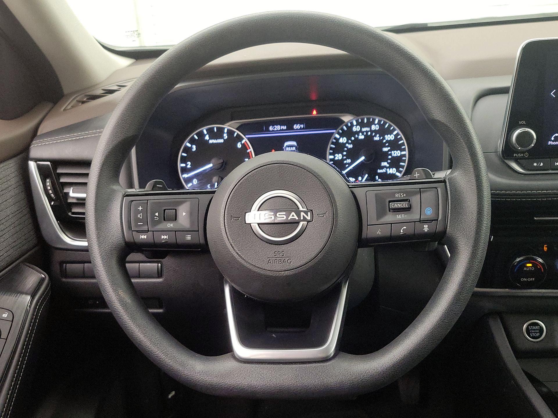 Thumbnail: 2023 Nissan Rogue - 10