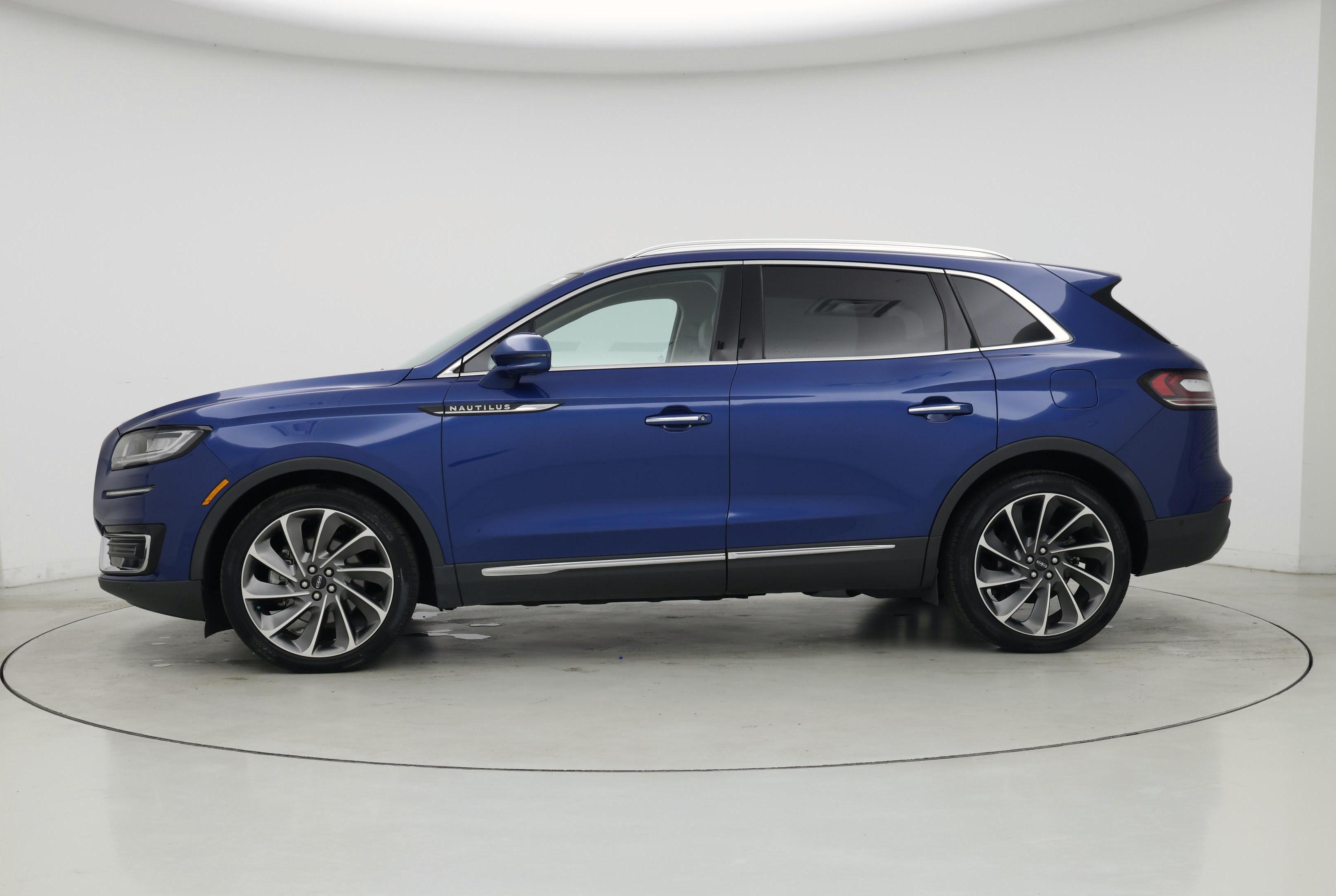 Thumbnail: 2020 Lincoln Nautilus - 3