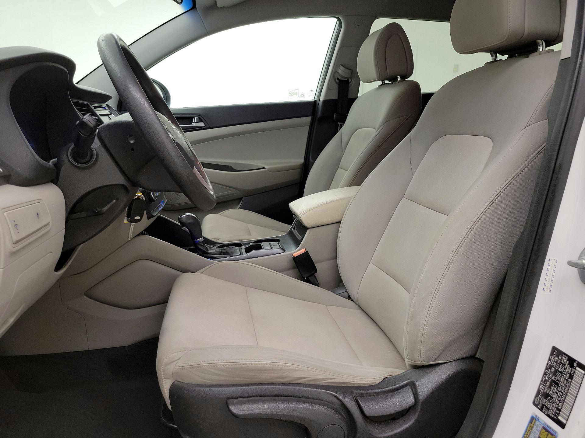 Thumbnail: 2017 Hyundai Tucson - 11