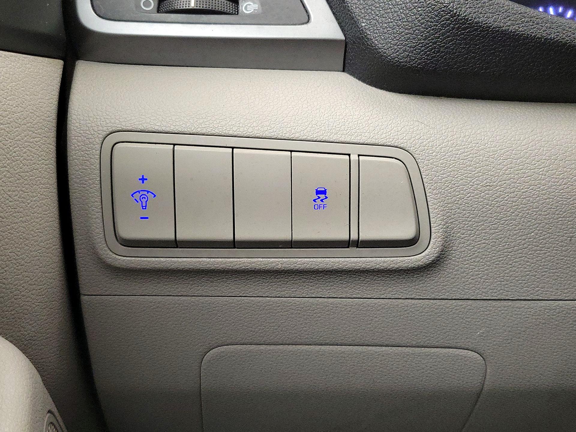 Thumbnail: 2017 Hyundai Tucson - 13