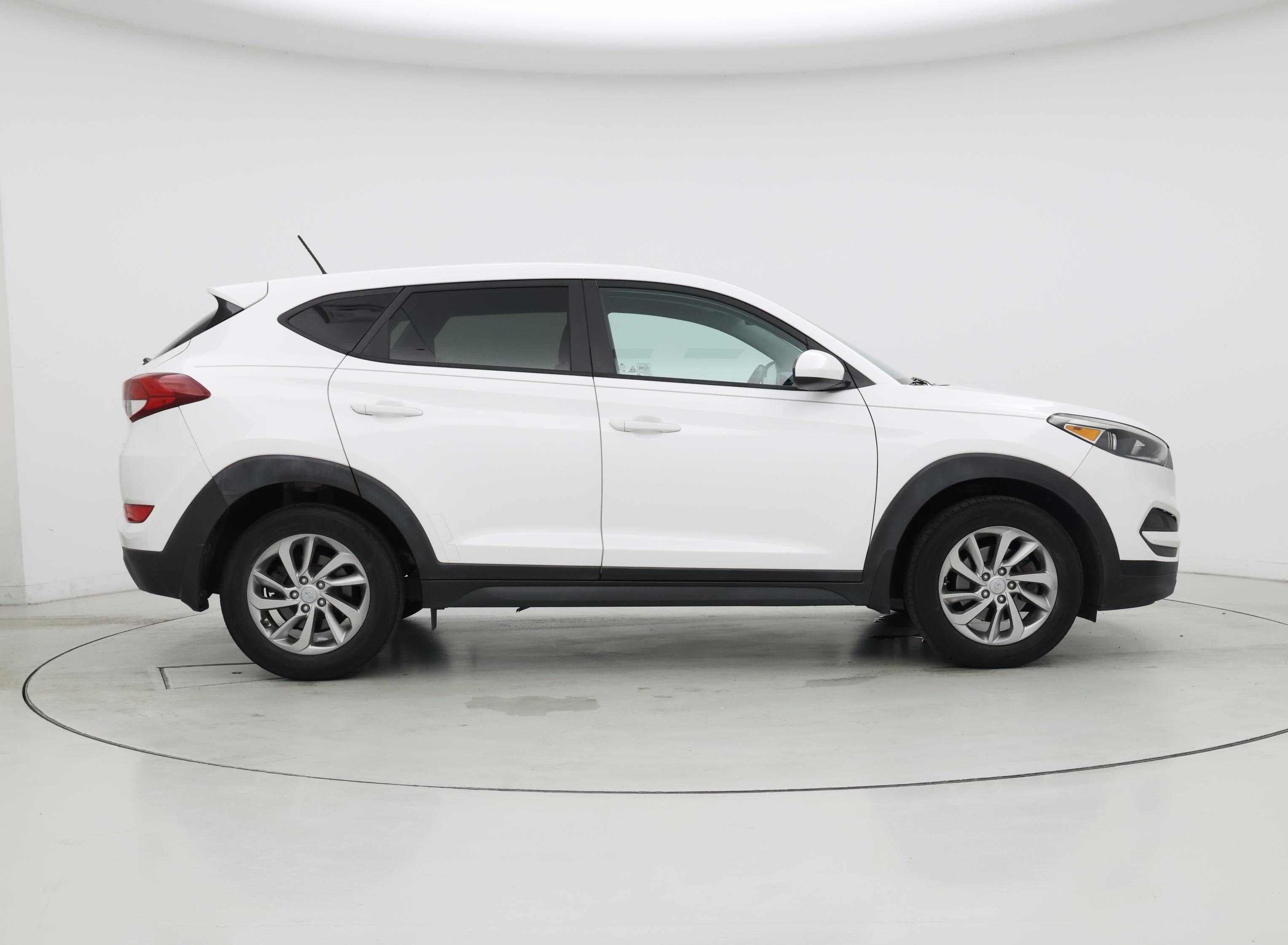 Thumbnail: 2017 Hyundai Tucson - 7