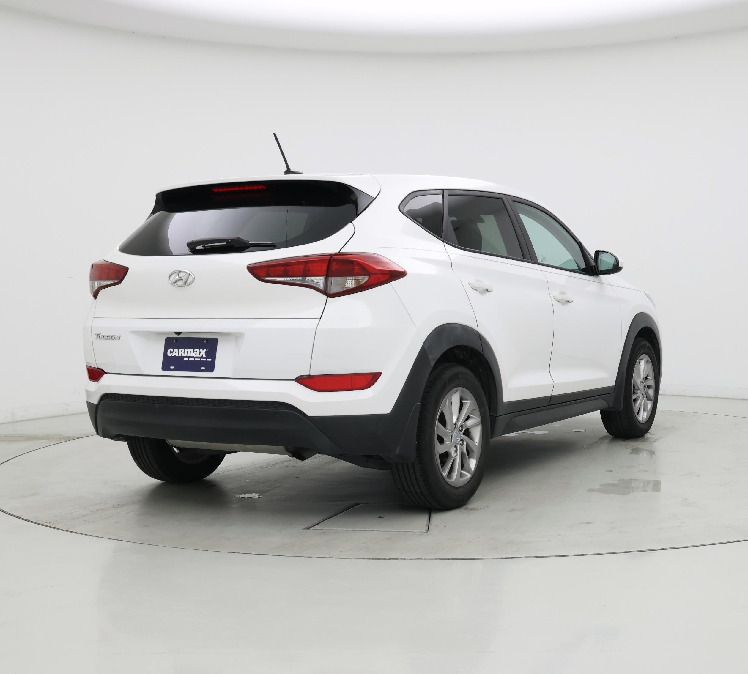 Thumbnail: 2017 Hyundai Tucson - 8
