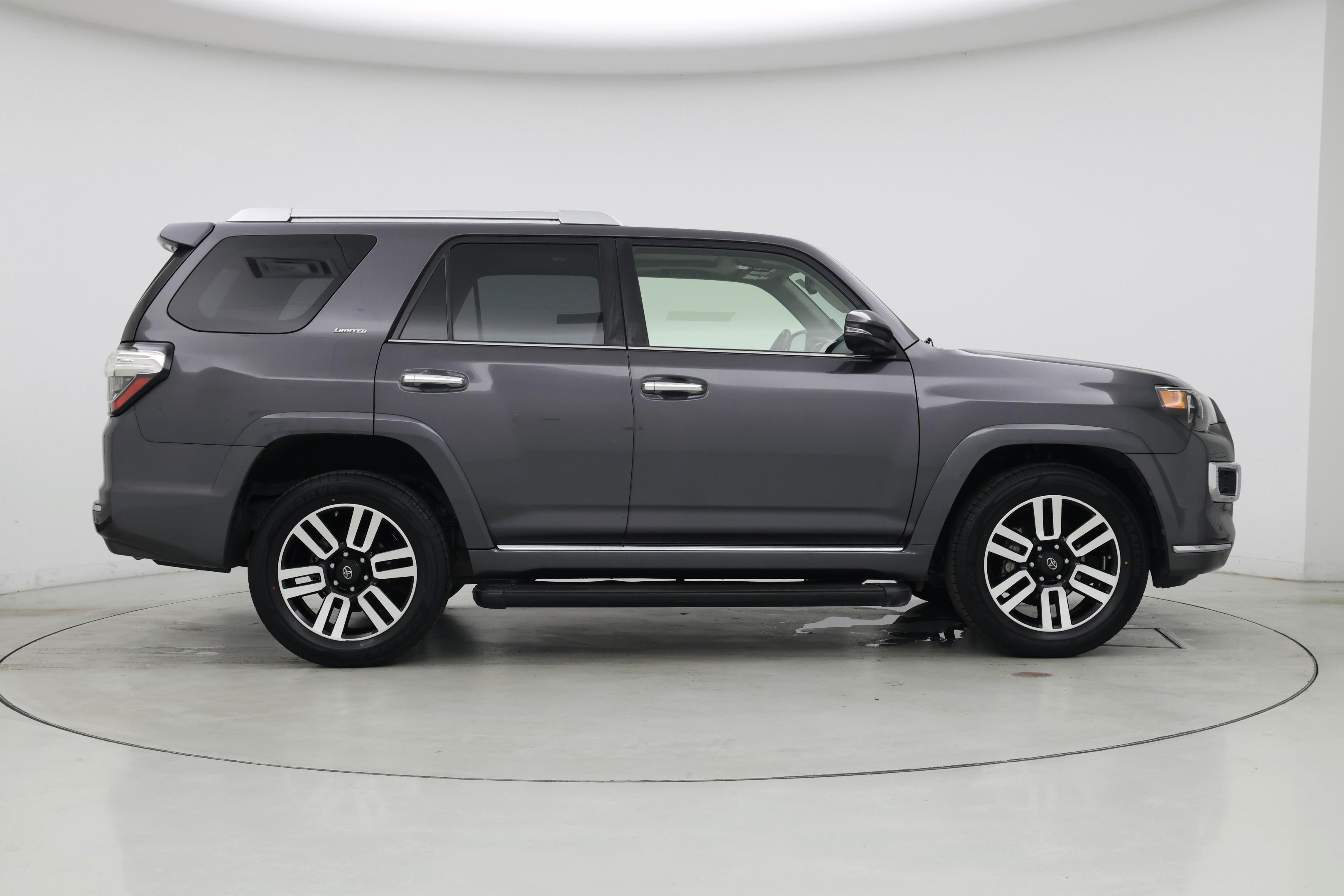 Thumbnail: 2021 Toyota 4Runner - 7