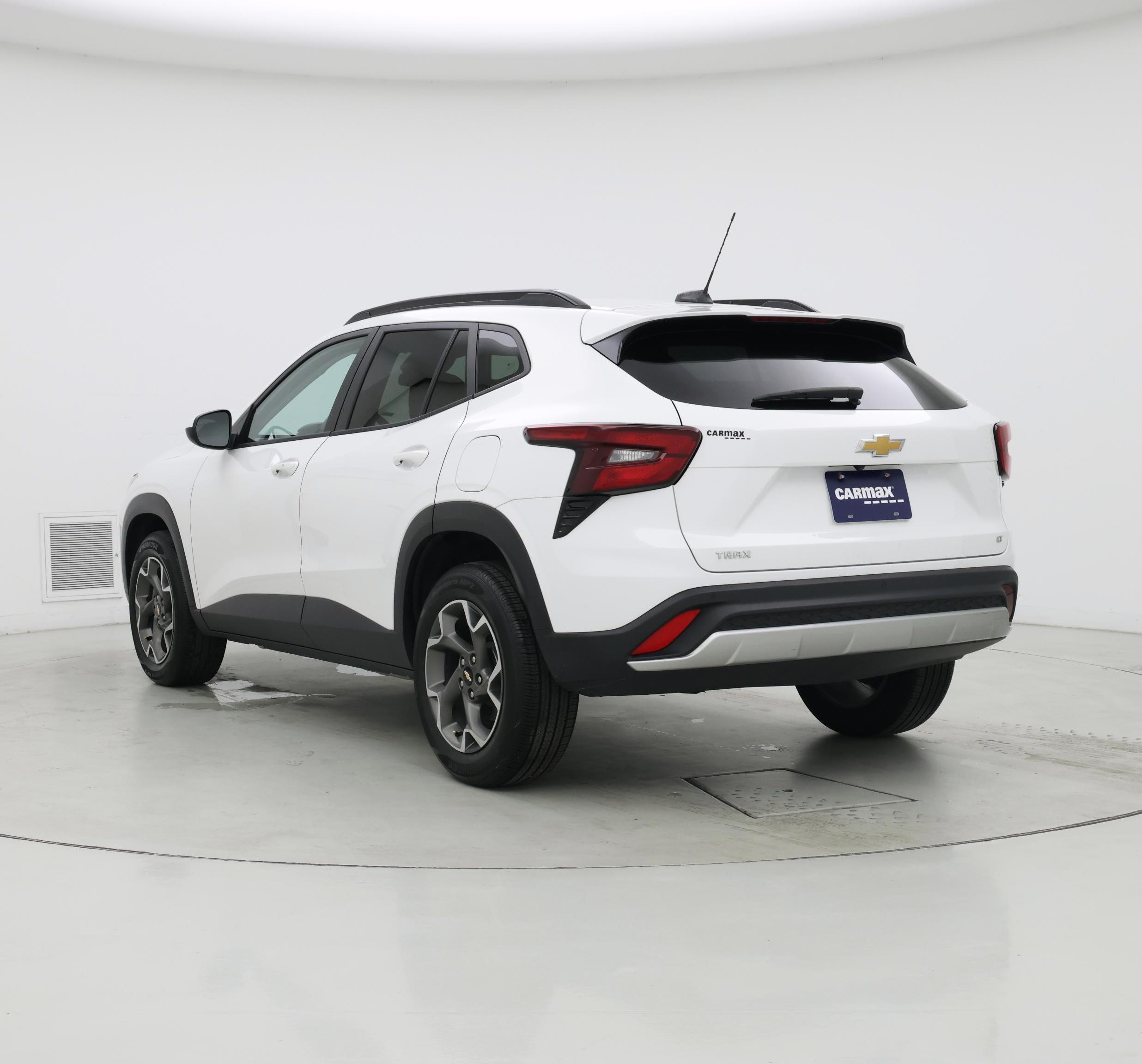 Thumbnail: 2024 Chevrolet Trax - 2