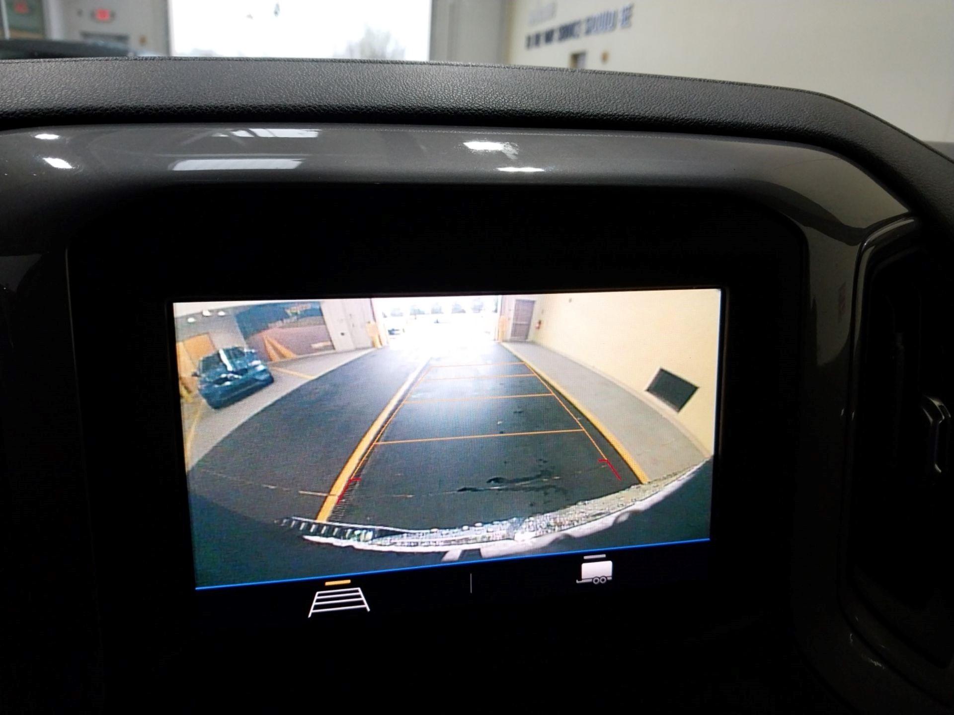 Thumbnail: 2022 Chevrolet Silverado 1500 - 12