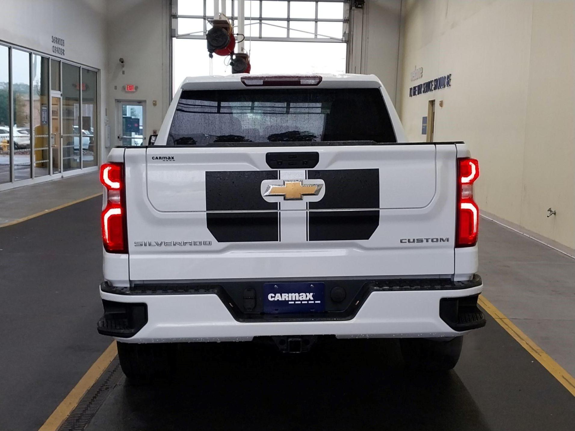 Thumbnail: 2022 Chevrolet Silverado 1500 - 6