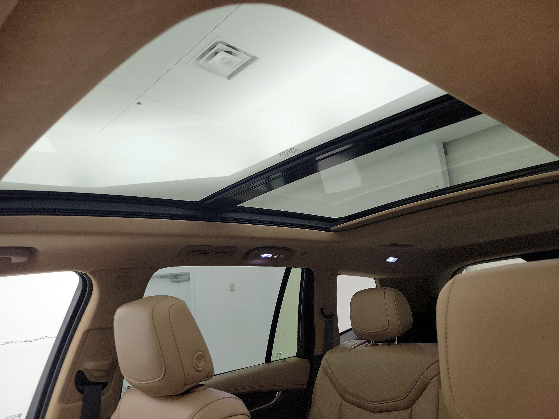 Thumbnail: 2020 Cadillac XT6 - 19