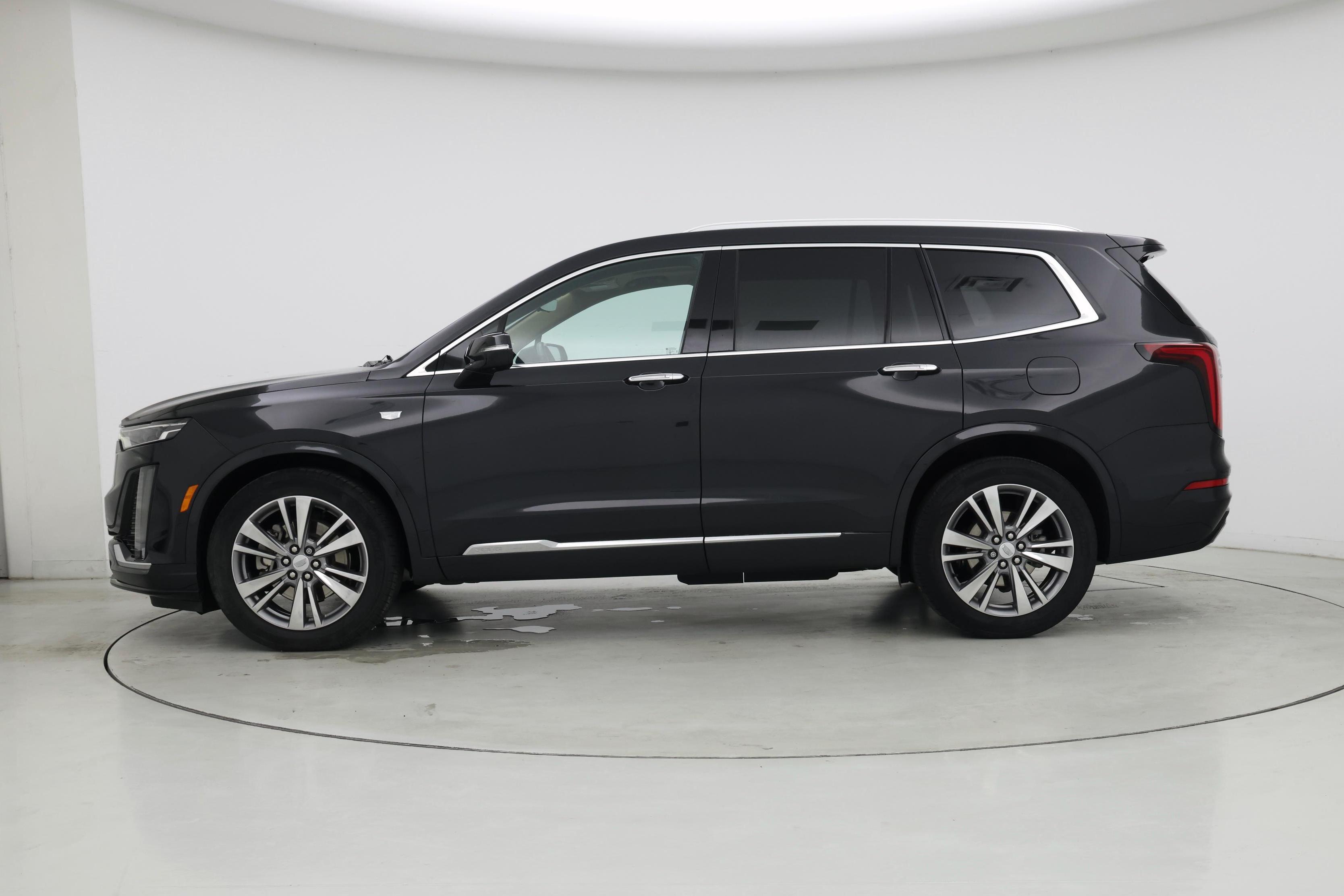 Thumbnail: 2020 Cadillac XT6 - 3