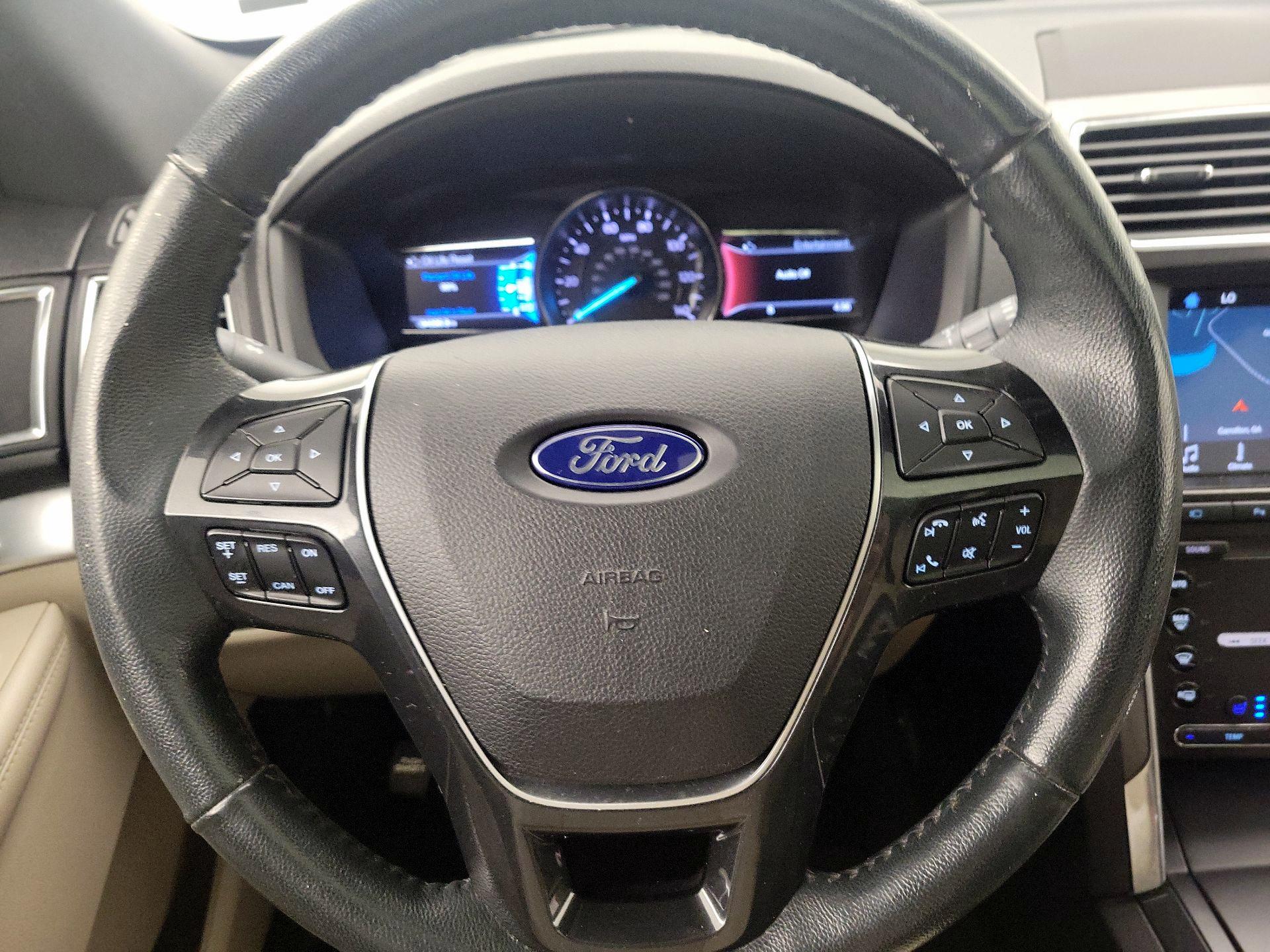 Thumbnail: 2019 Ford Explorer - 10