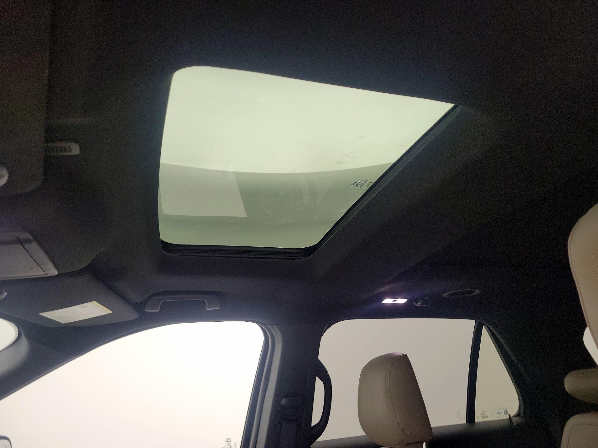 Thumbnail: 2019 Ford Explorer - 19