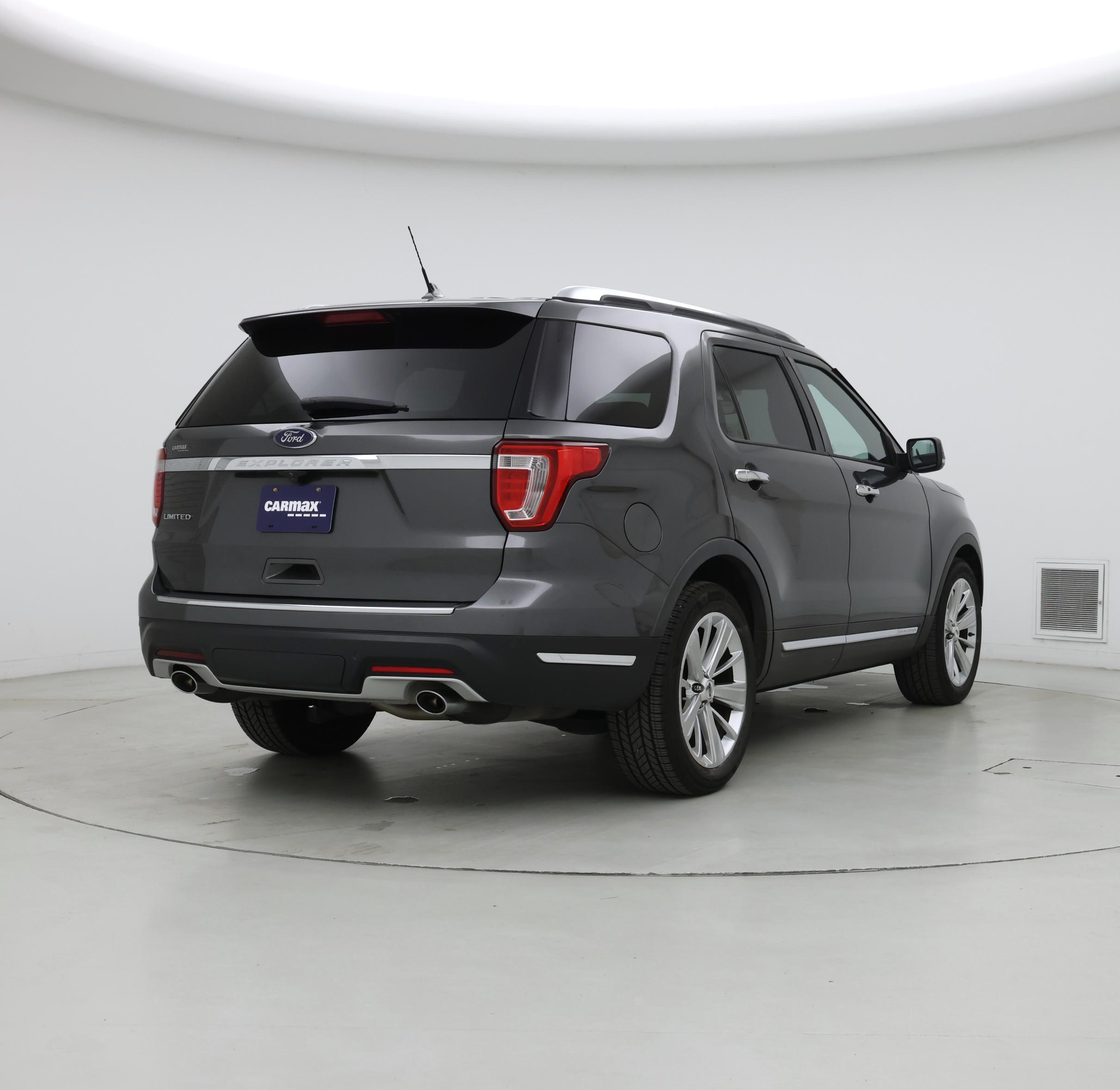 Thumbnail: 2019 Ford Explorer - 8