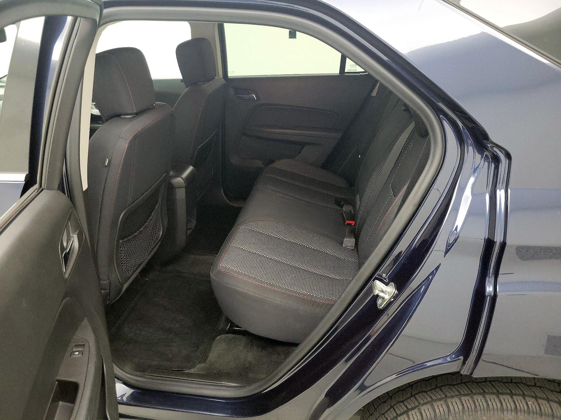 Thumbnail: 2015 Chevrolet Equinox - 18