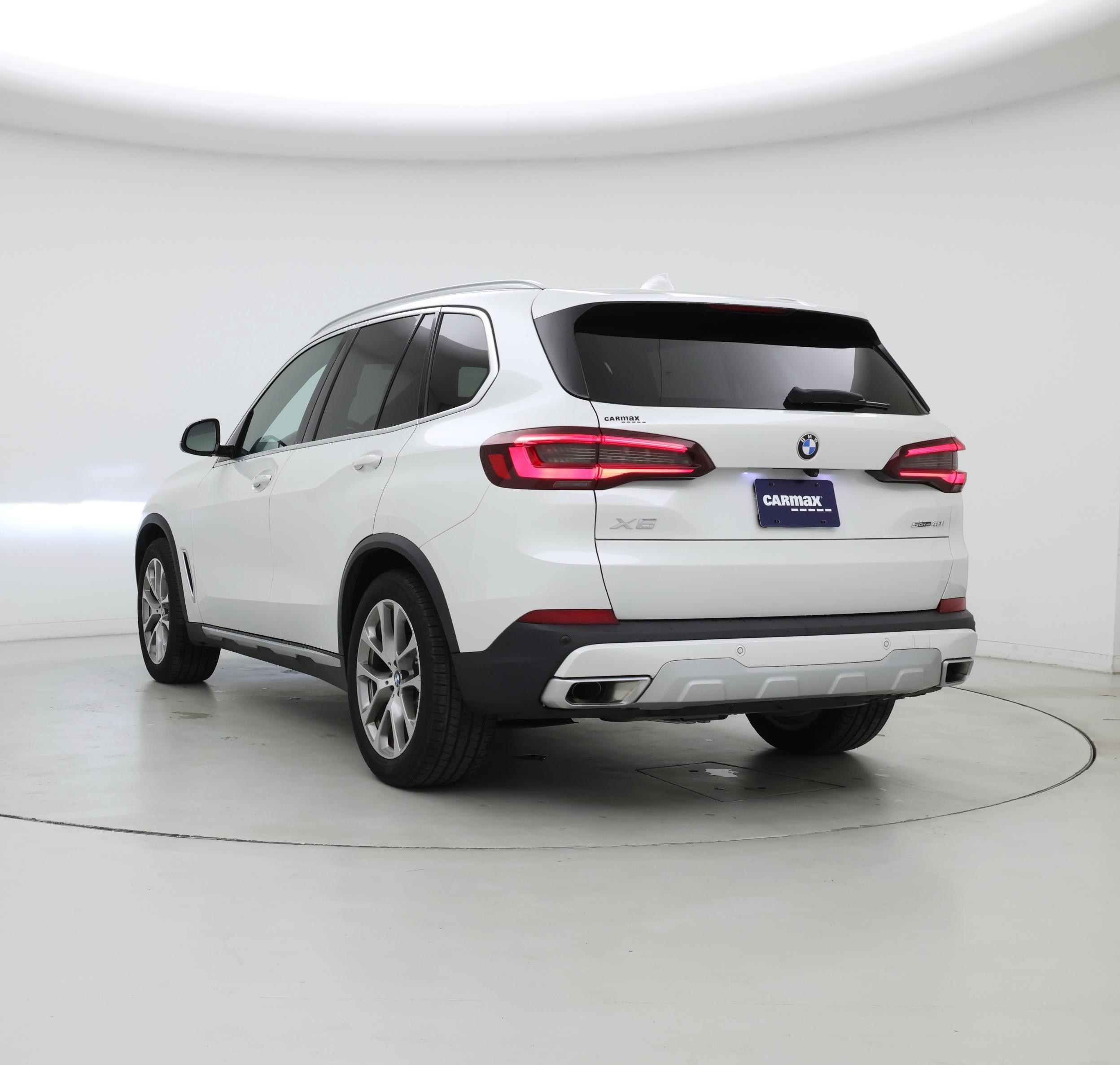 Thumbnail: 2023 BMW X5 - 2