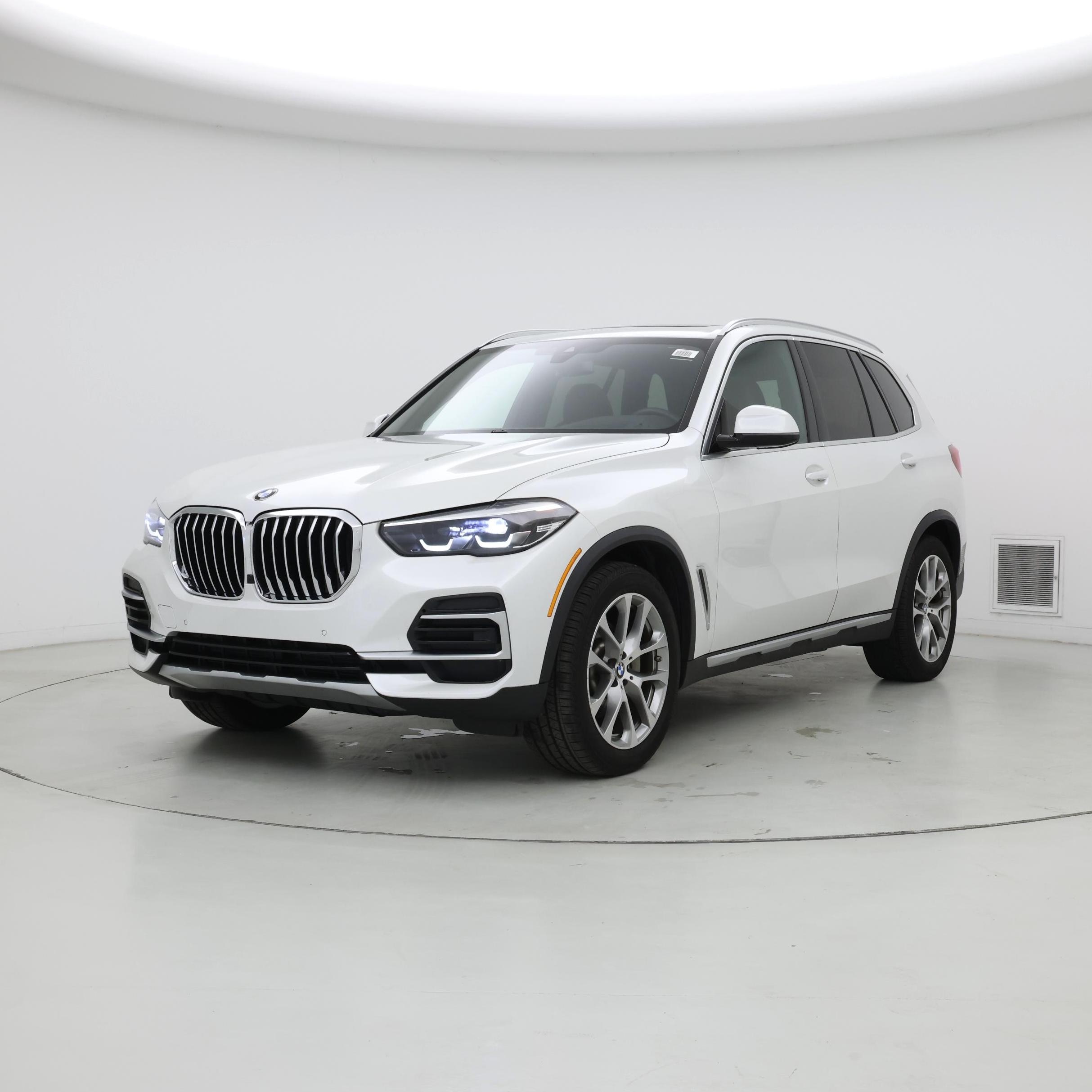Thumbnail: 2023 BMW X5 - 4