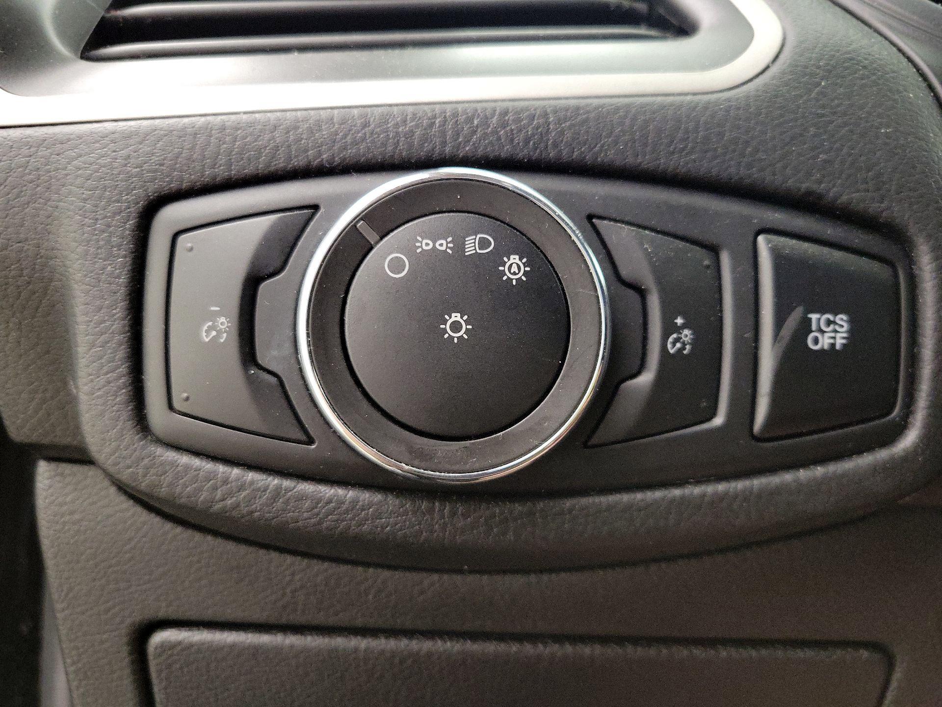 Thumbnail: 2022 Ford Edge - 13