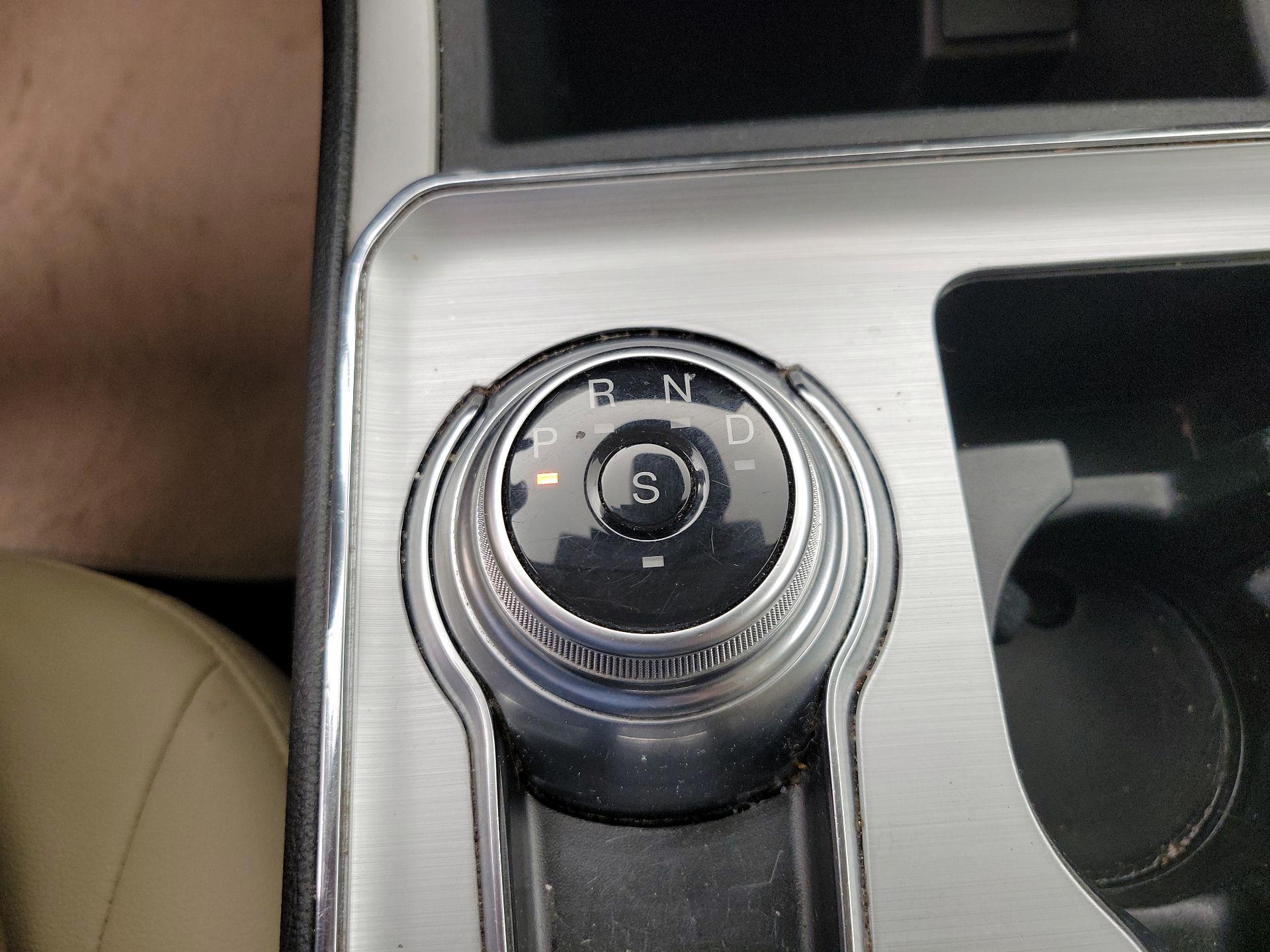 Thumbnail: 2022 Ford Edge - 17