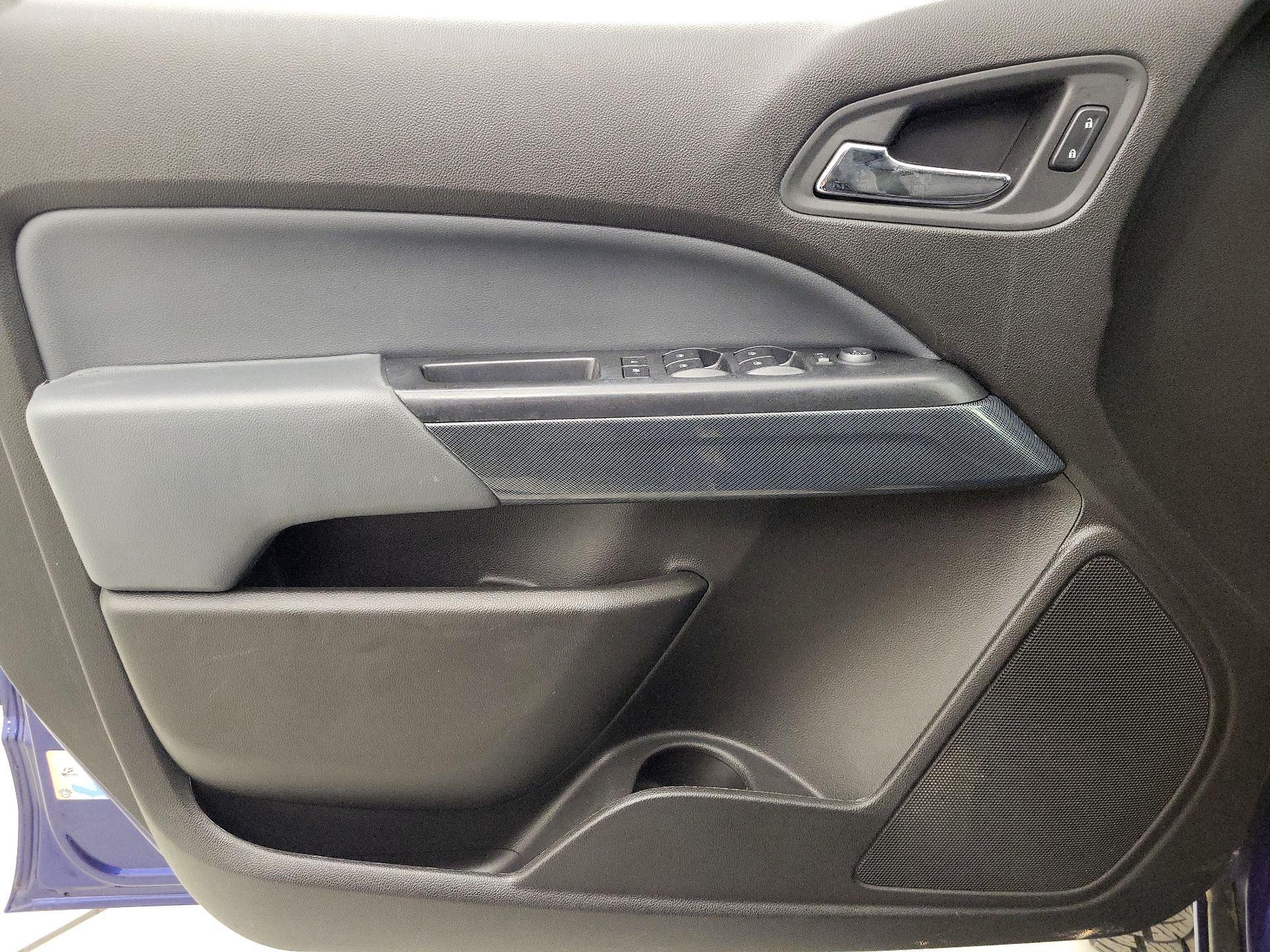 Thumbnail: 2016 Chevrolet Colorado - 12