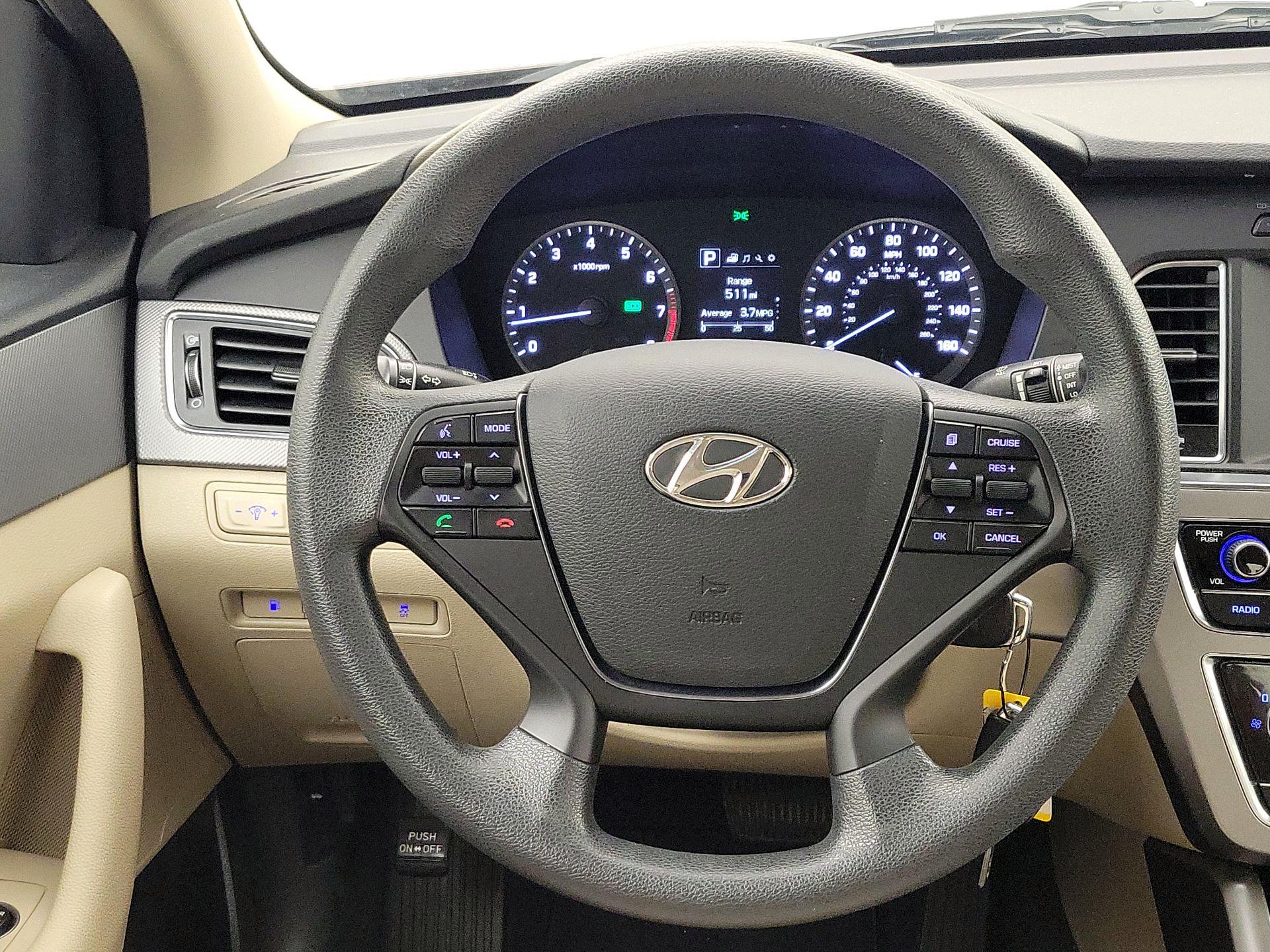 Thumbnail: 2017 Hyundai Sonata - 10
