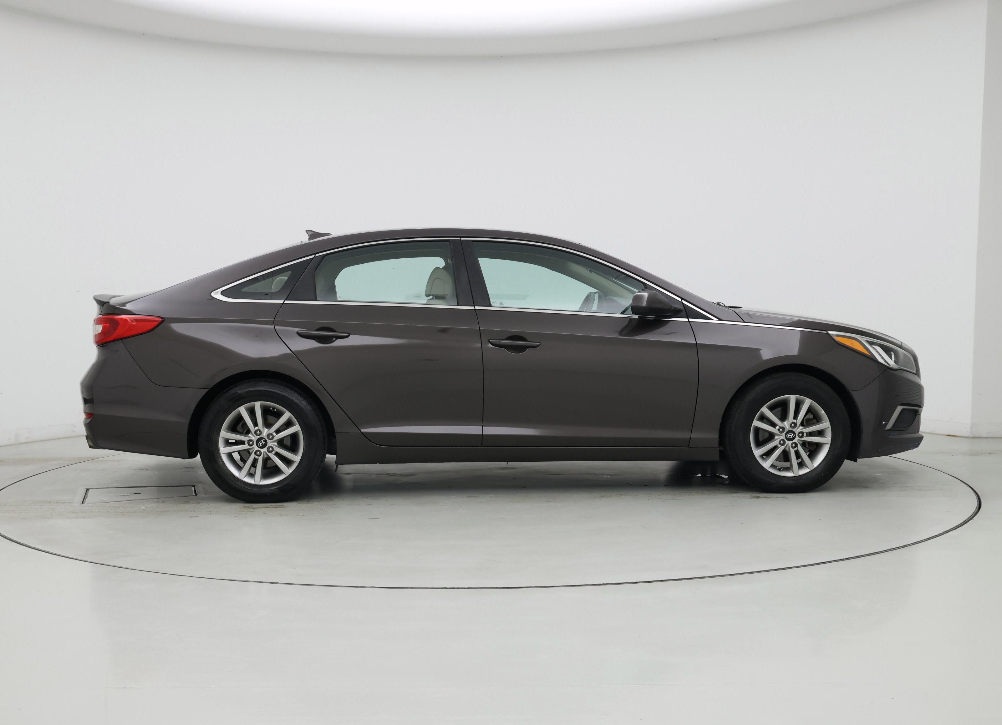 Thumbnail: 2017 Hyundai Sonata - 7