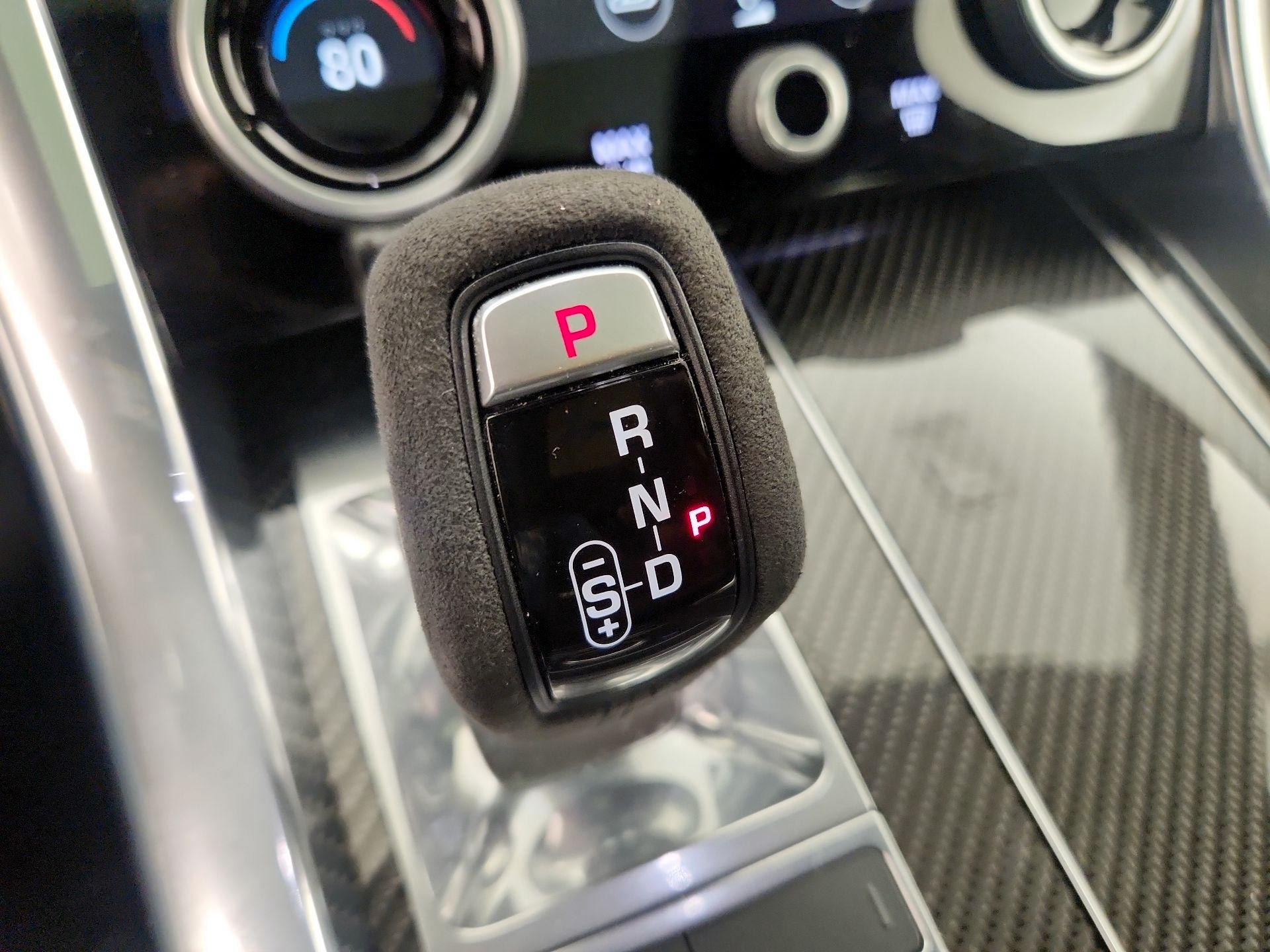 Thumbnail: 2020 Land Rover Range Rover Sport - 18