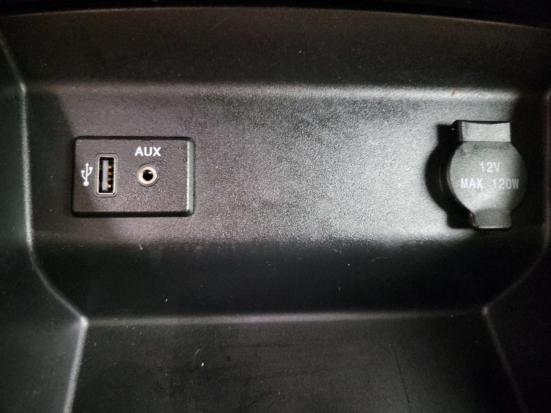 Thumbnail: 2017 Nissan Altima - 19