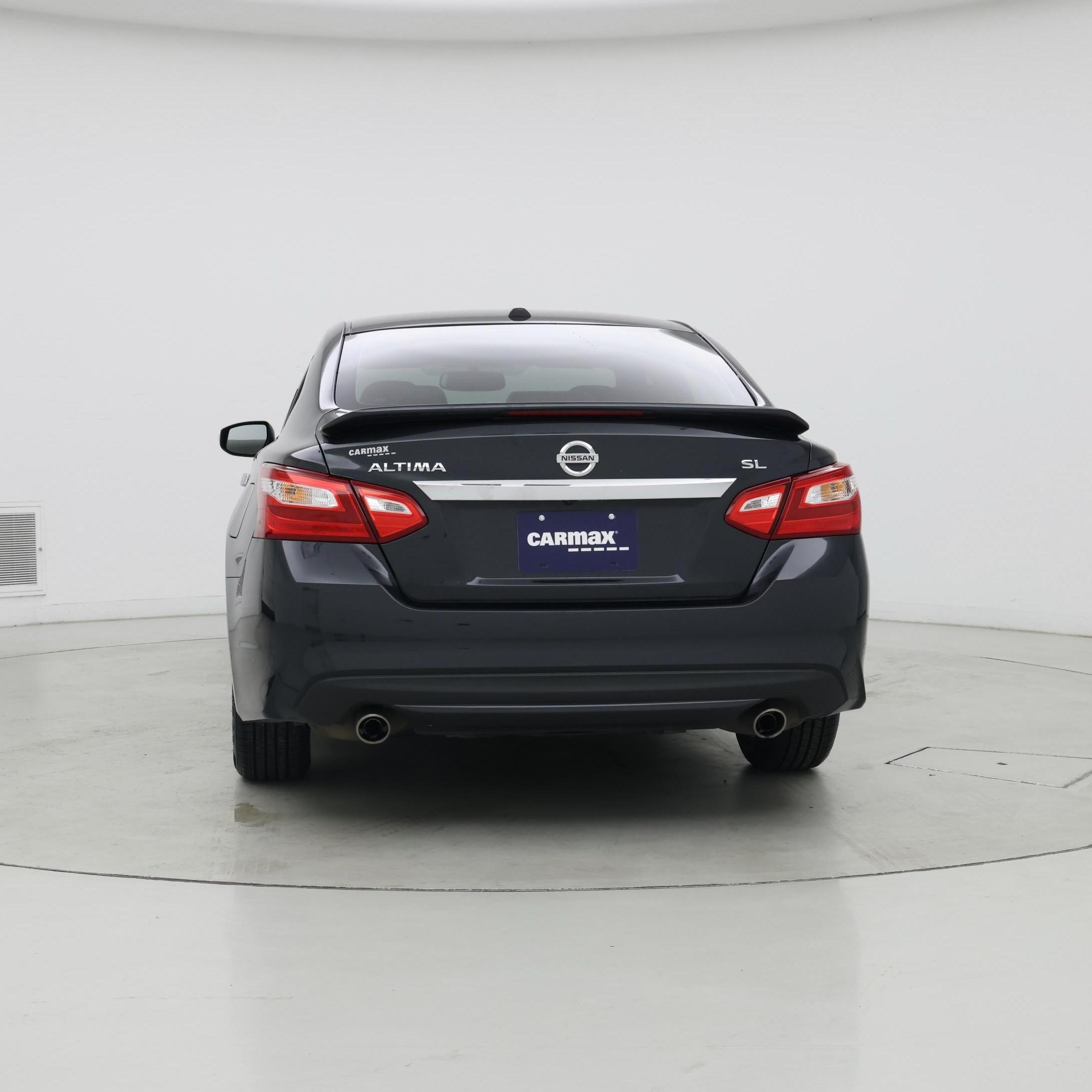 Thumbnail: 2017 Nissan Altima - 6