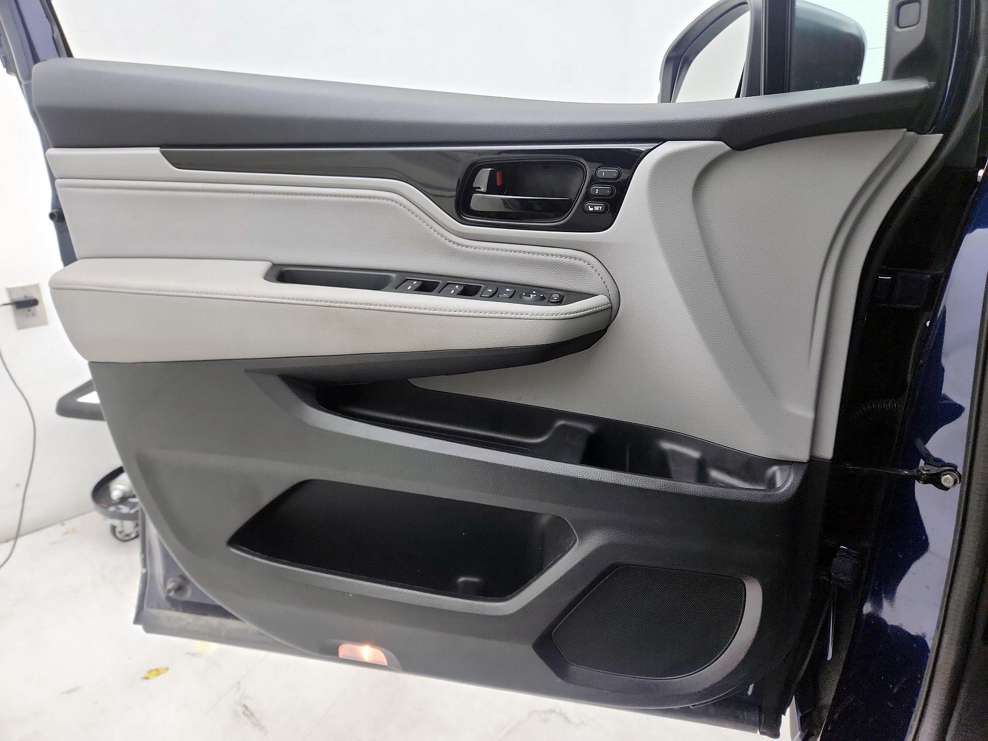 Thumbnail: 2023 Honda Odyssey - 12