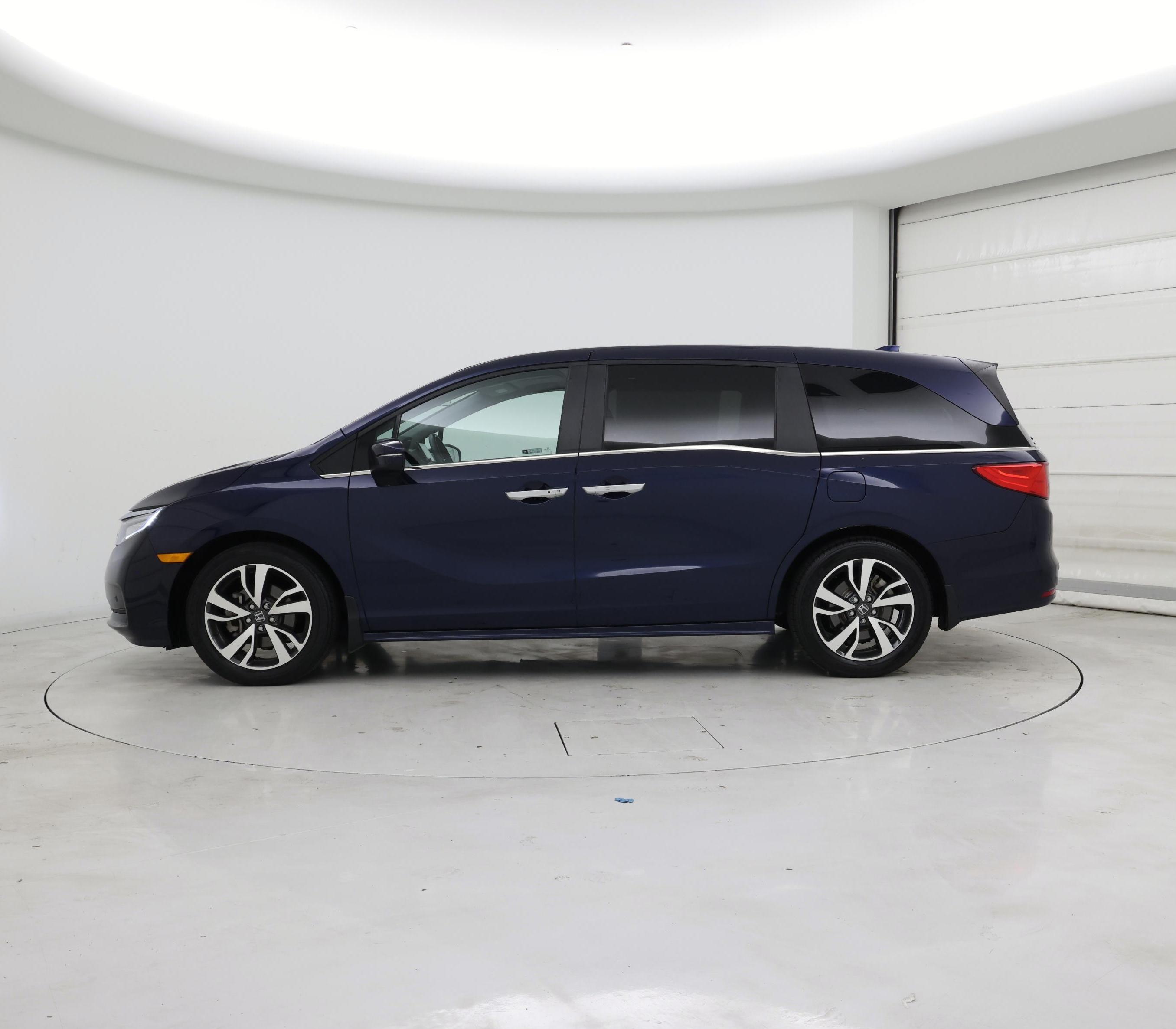 Thumbnail: 2023 Honda Odyssey - 3