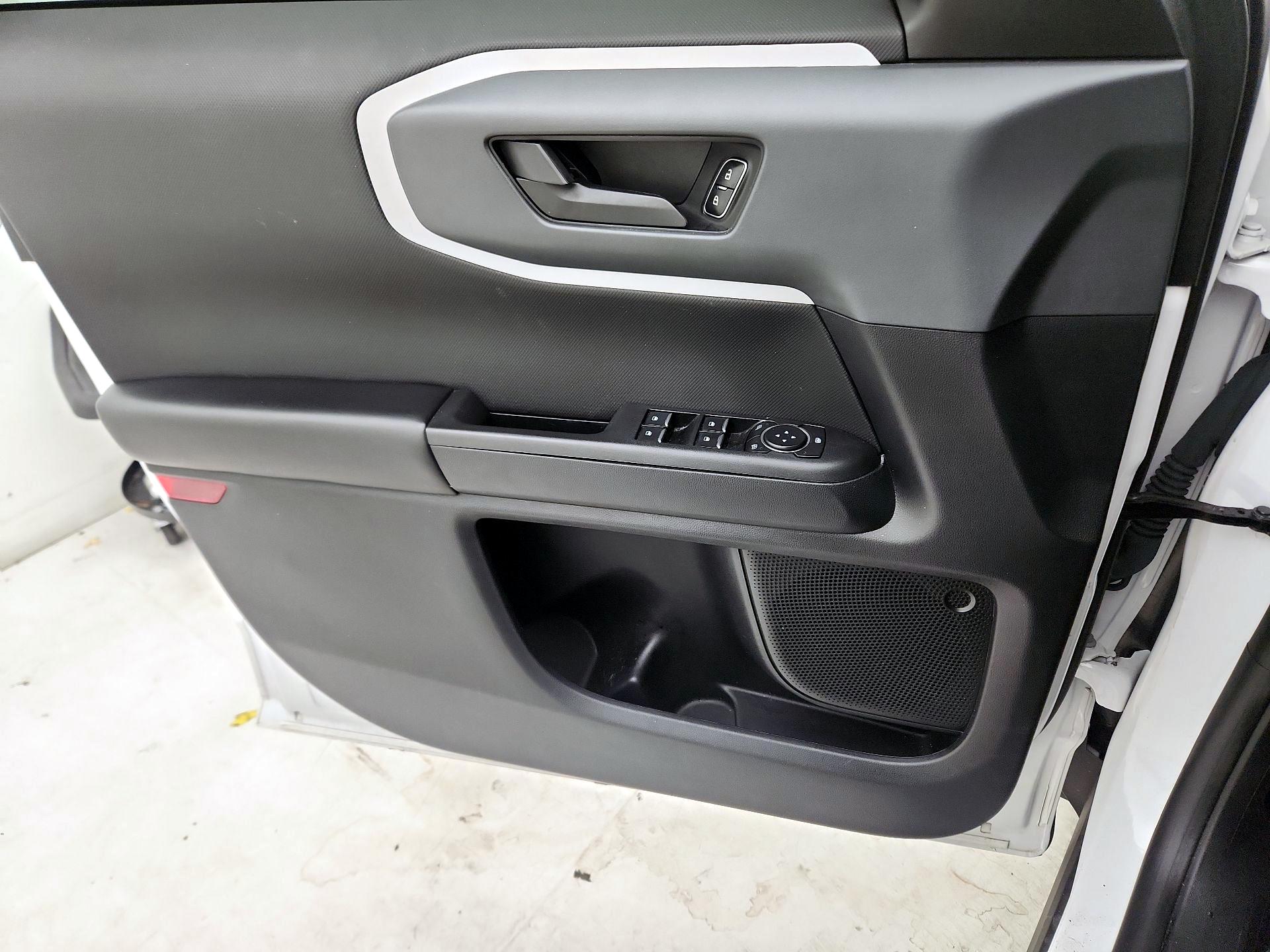 Thumbnail: 2023 Ford Bronco Sport - 12