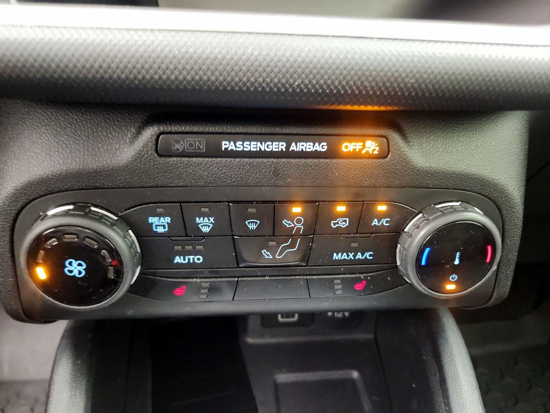 Thumbnail: 2023 Ford Bronco Sport - 16