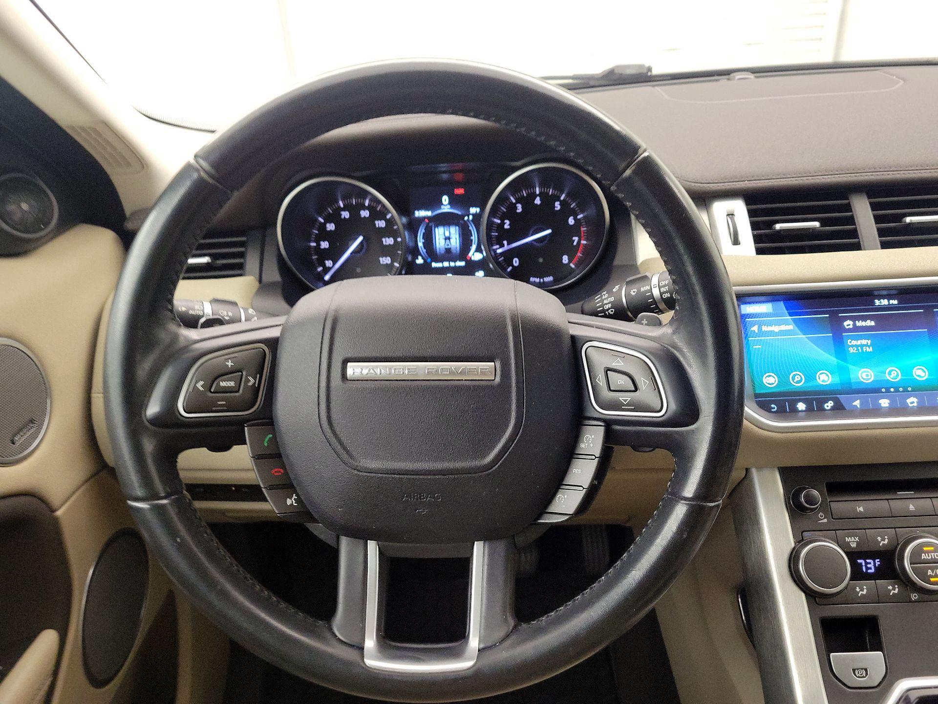 Thumbnail: 2017 Land Rover Range Rover Evoque - 10