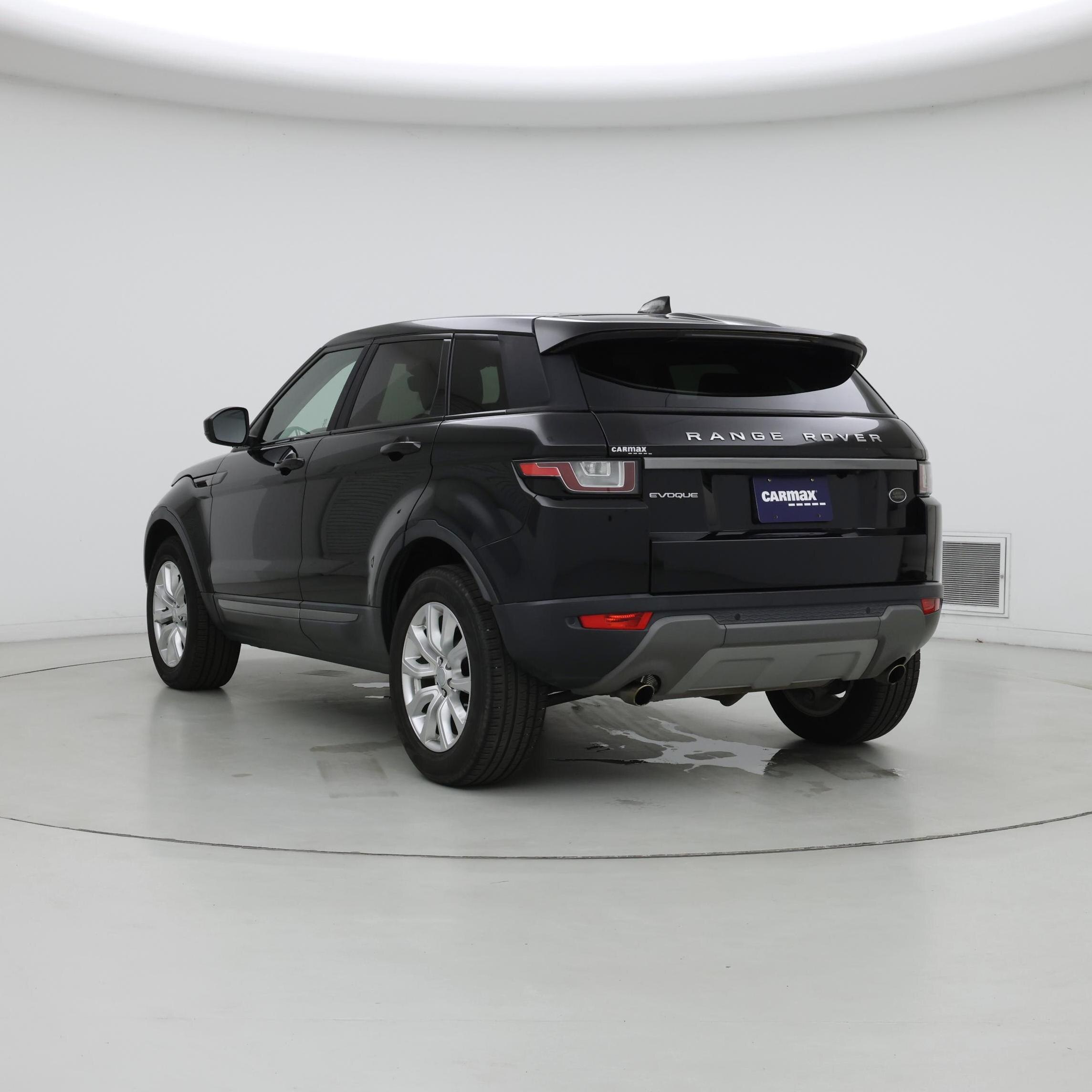 Thumbnail: 2017 Land Rover Range Rover Evoque - 2