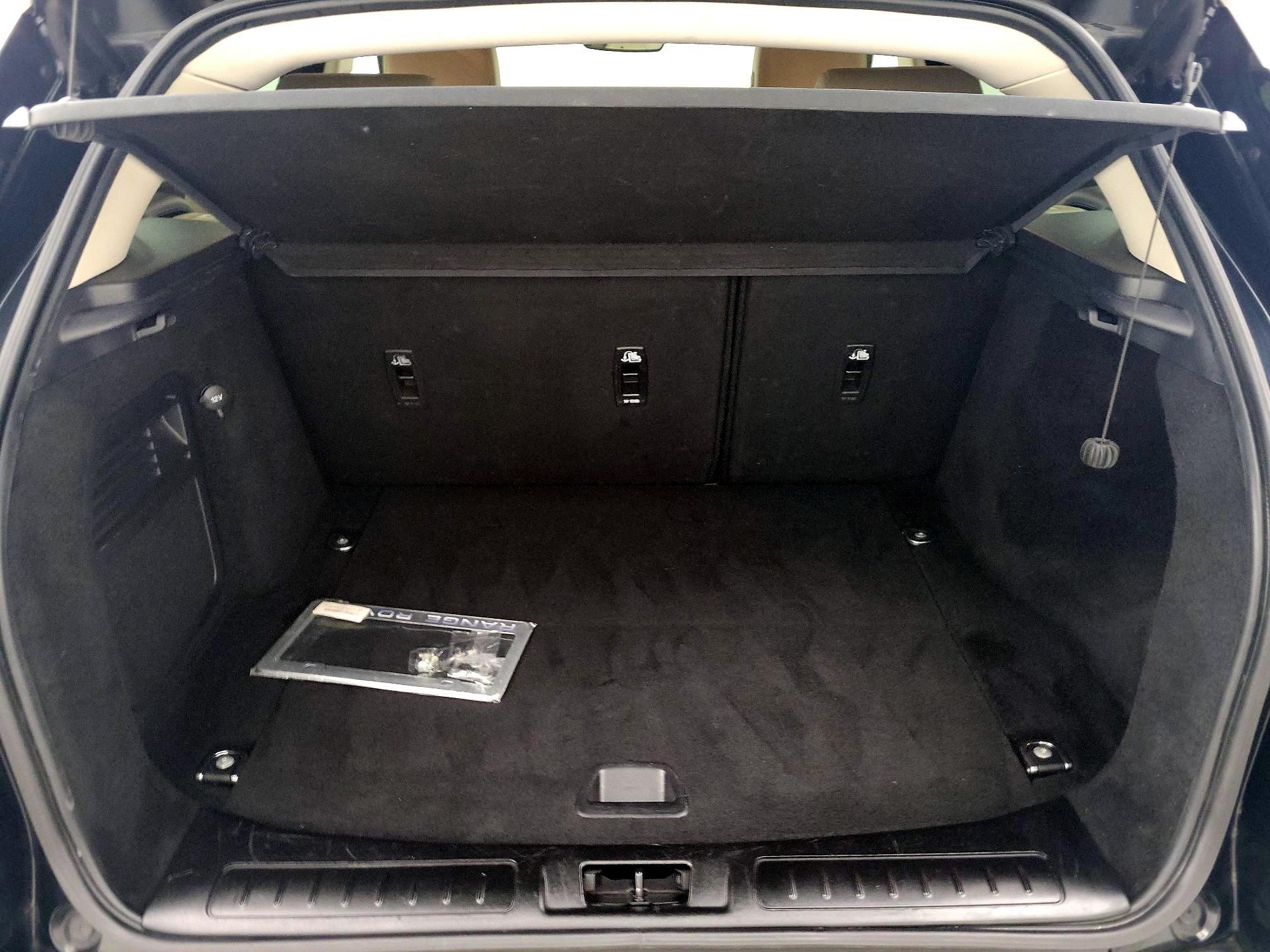 Thumbnail: 2017 Land Rover Range Rover Evoque - 19