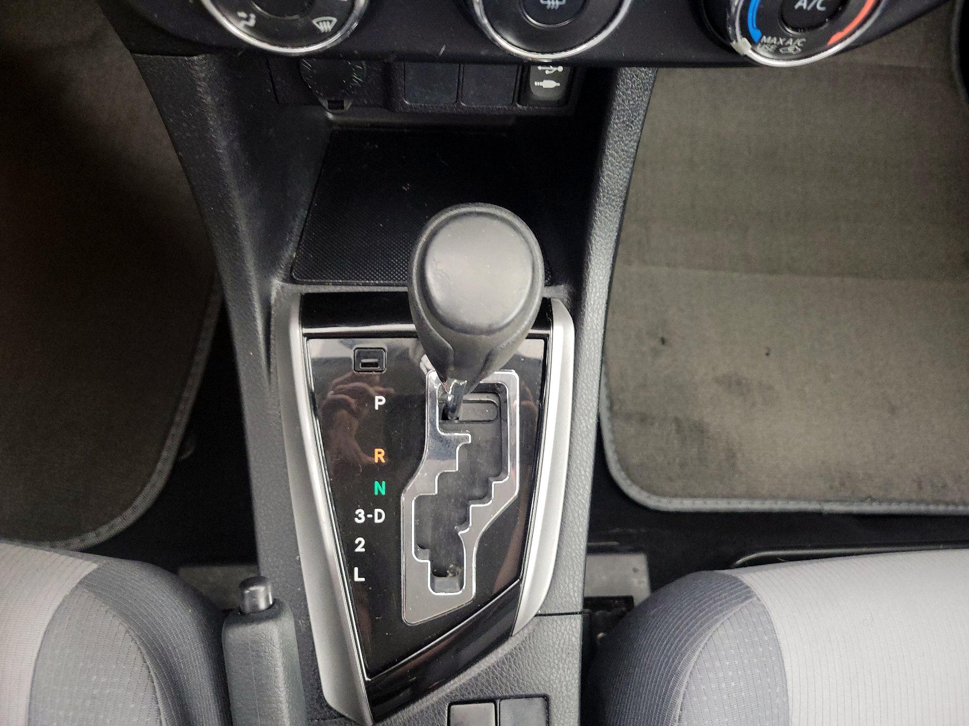 Thumbnail: 2016 Toyota Corolla - 16