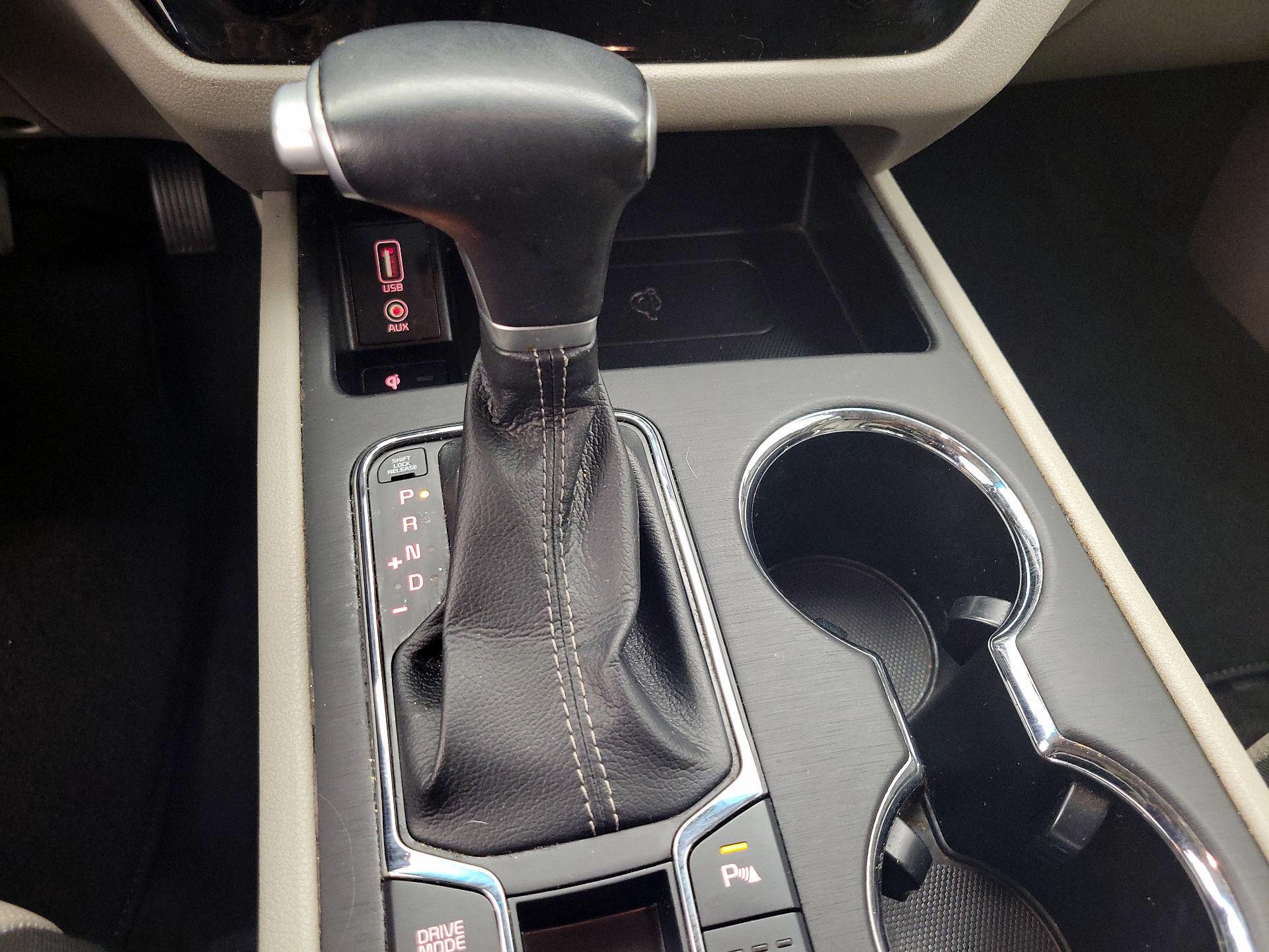 Thumbnail: 2020 Kia Sedona - 17