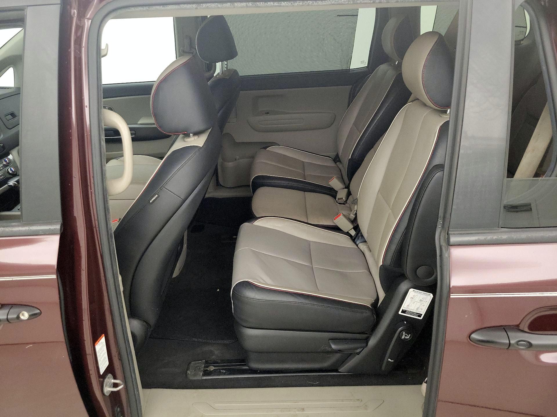 Thumbnail: 2020 Kia Sedona - 19