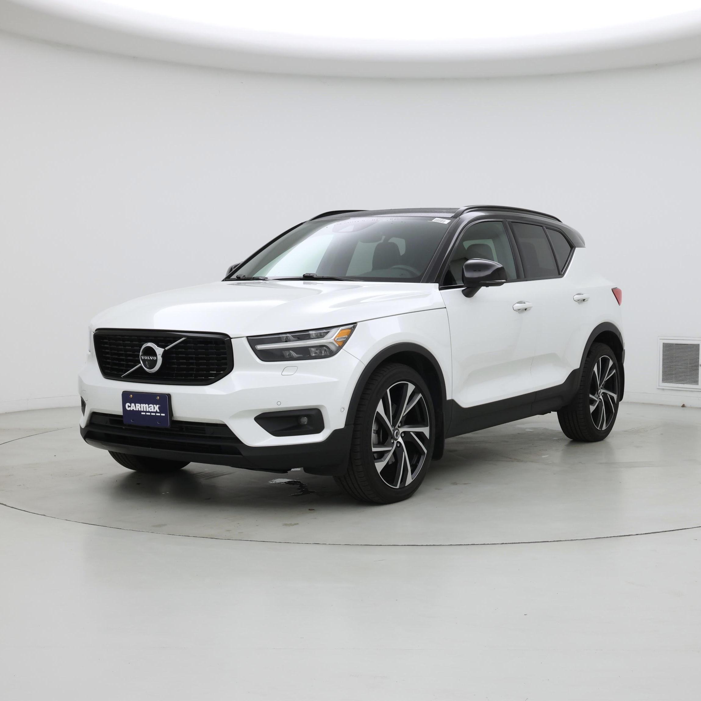Thumbnail: 2021 Volvo XC40 - 4