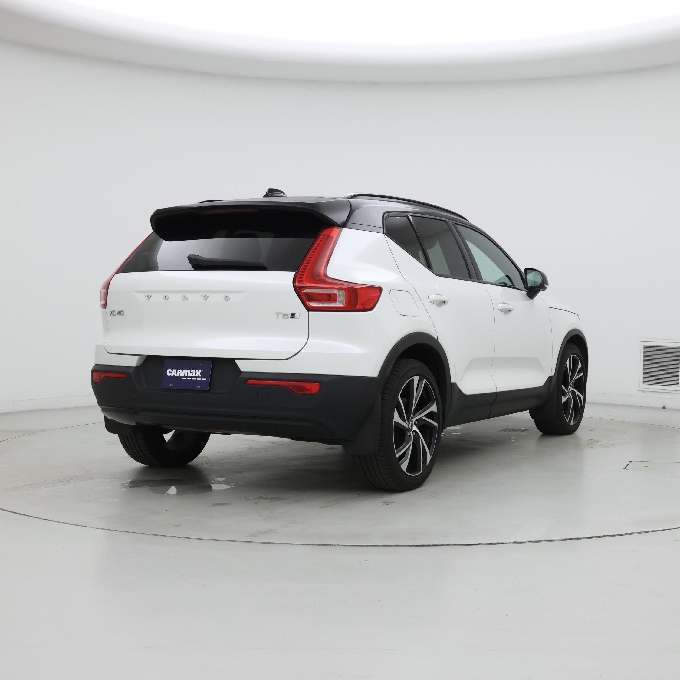 Thumbnail: 2021 Volvo XC40 - 8