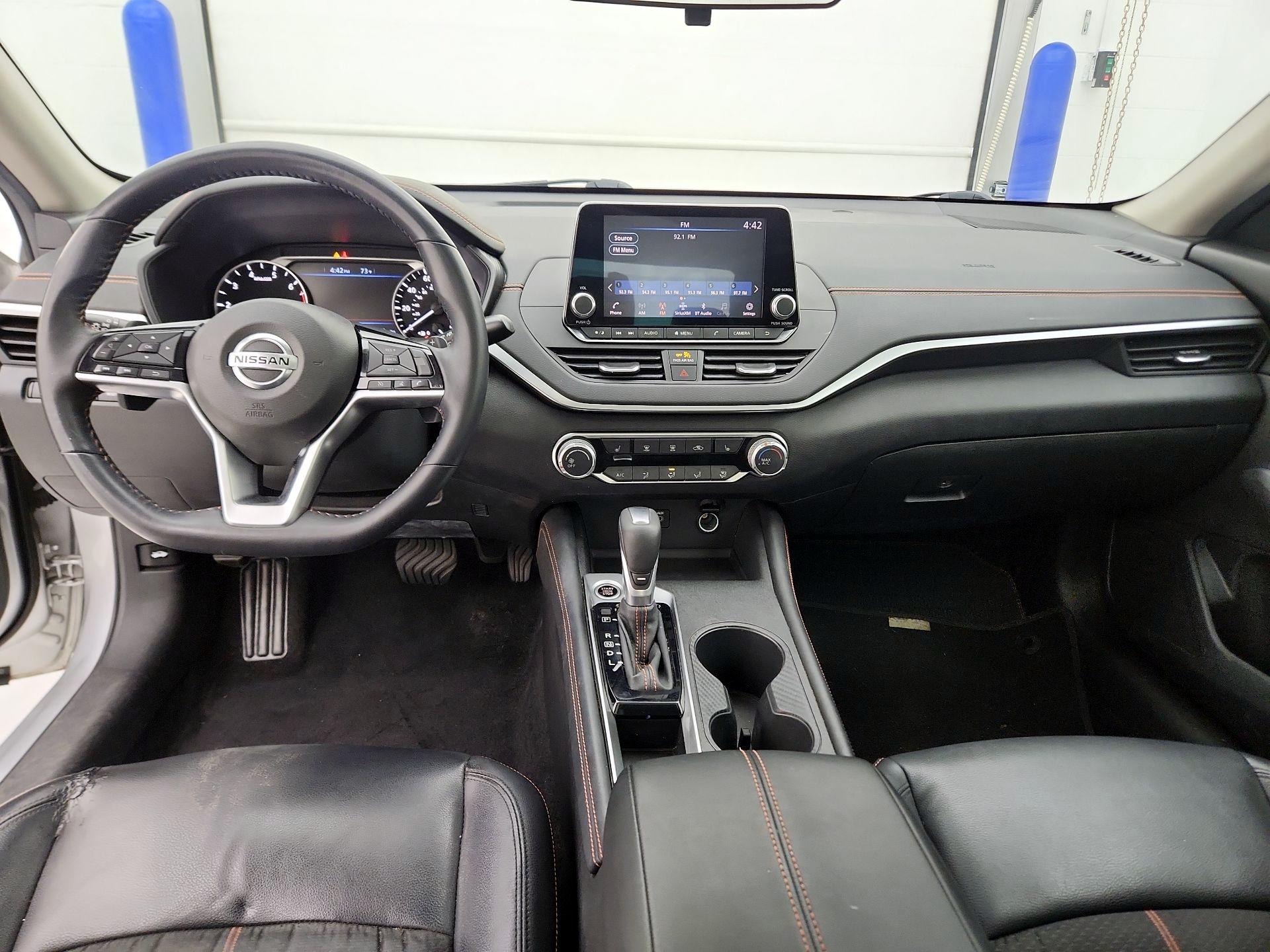 Thumbnail: 2020 Nissan Altima - 9