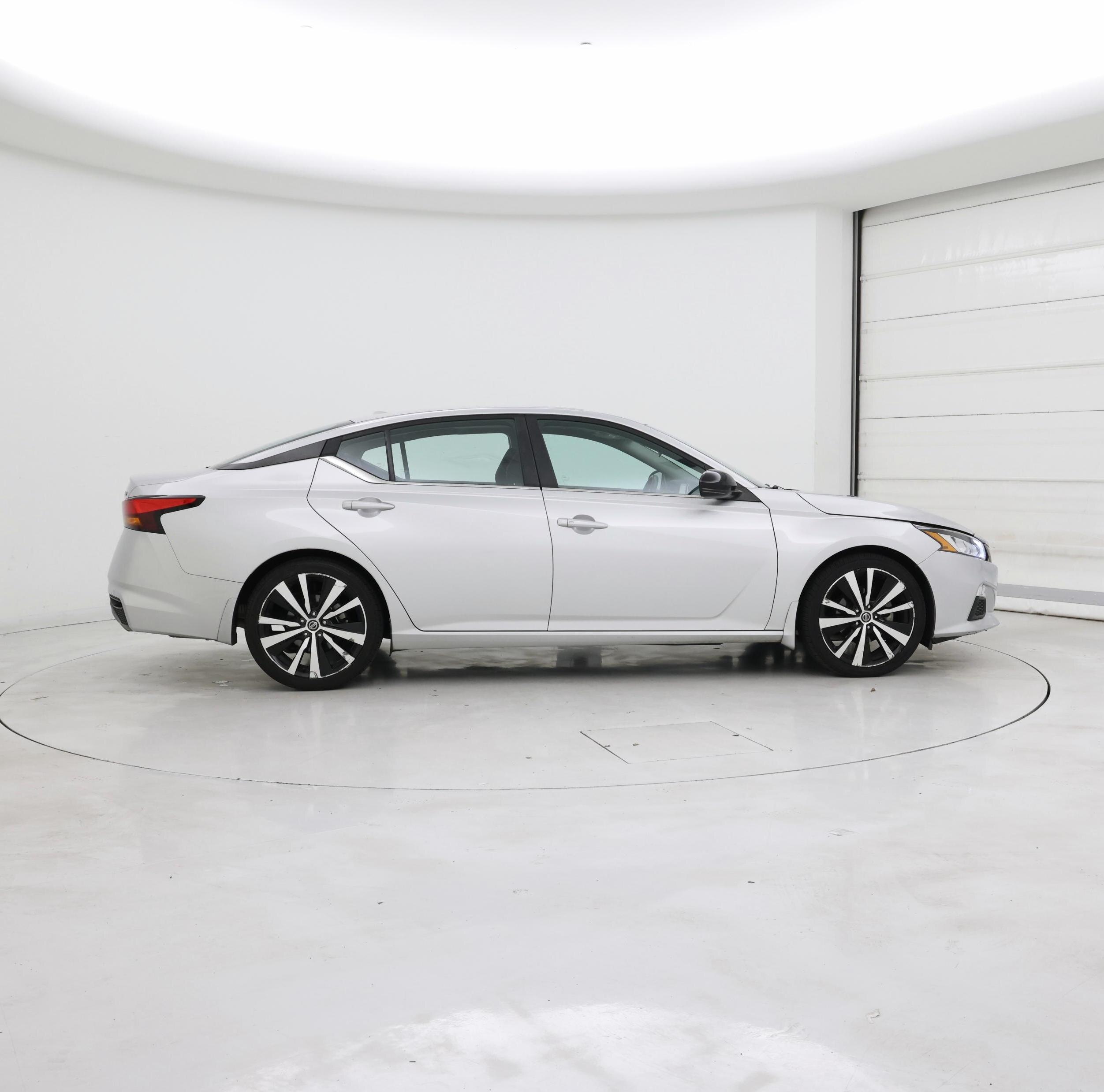 Thumbnail: 2020 Nissan Altima - 7