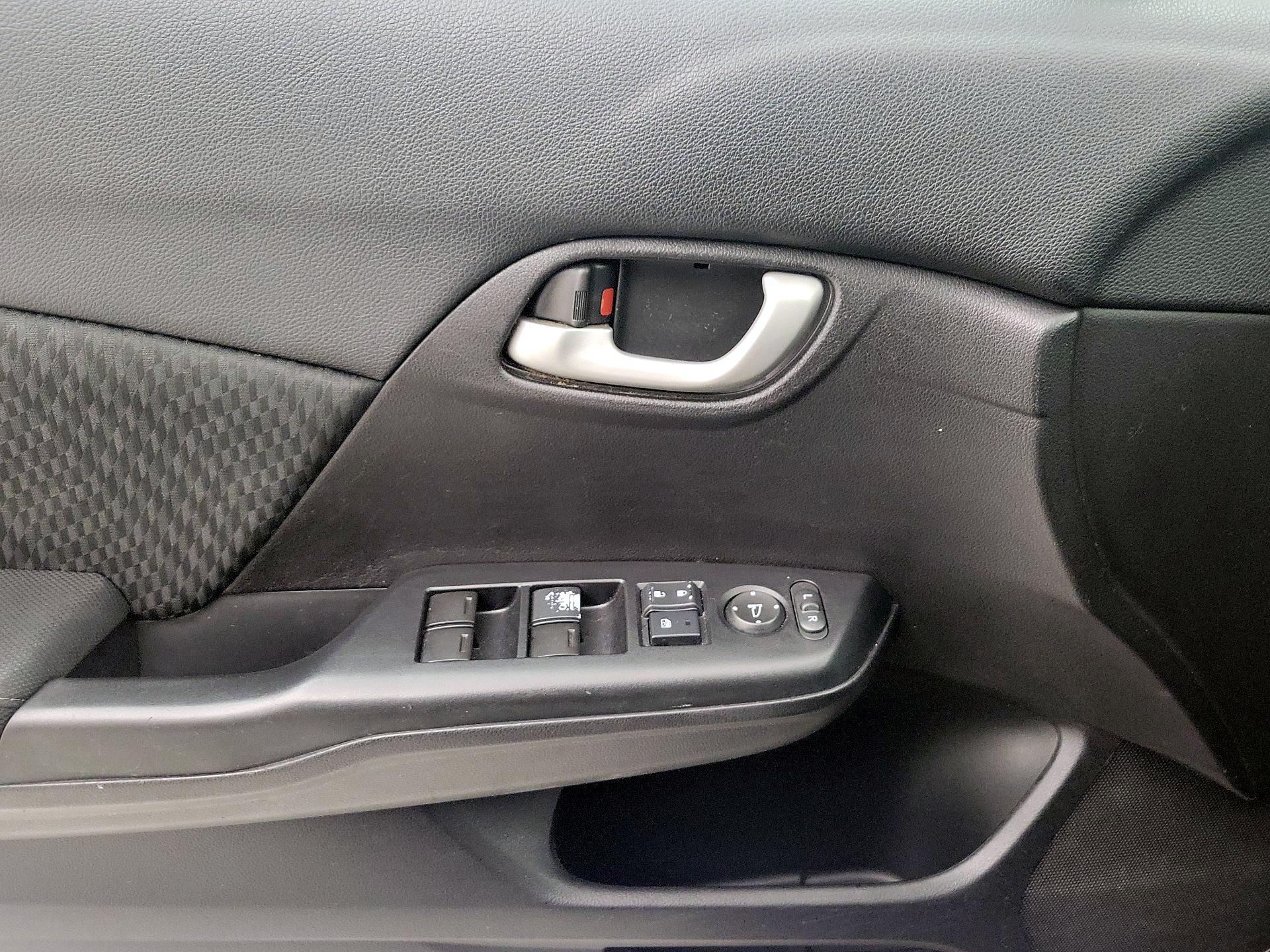 Thumbnail: 2015 Honda Civic - 12