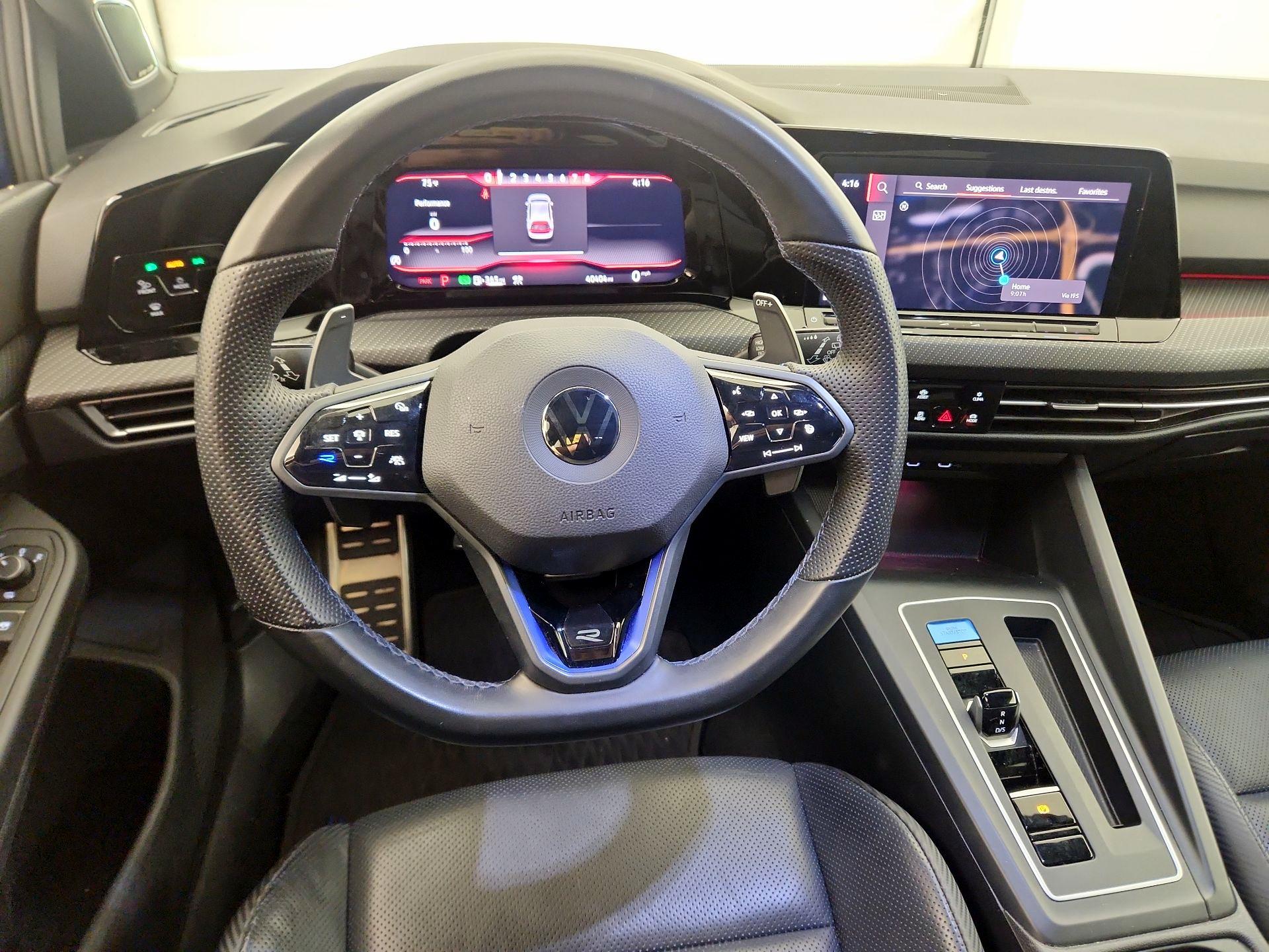 Thumbnail: 2022 Volkswagen Golf - 10