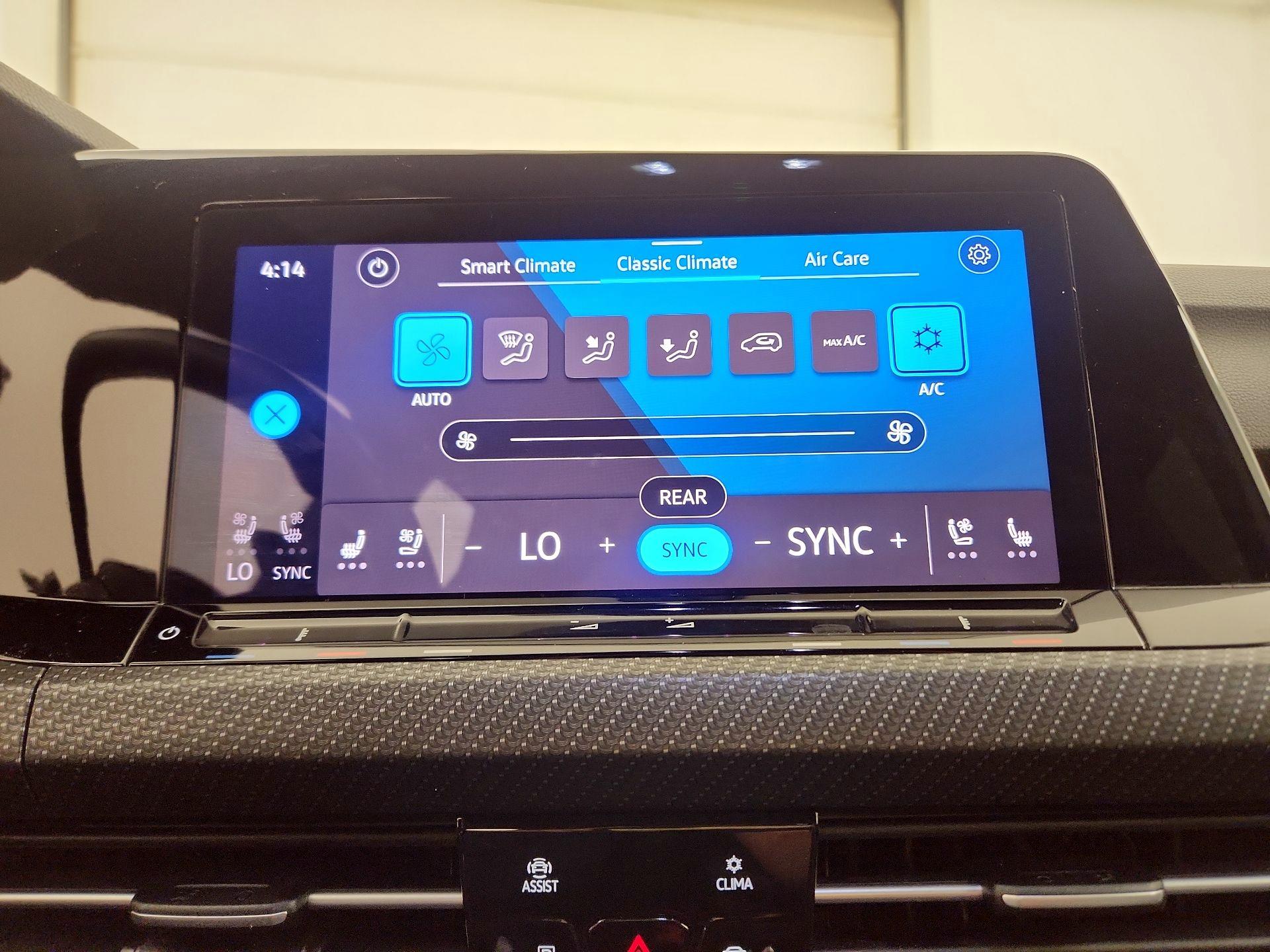 Thumbnail: 2022 Volkswagen Golf - 17